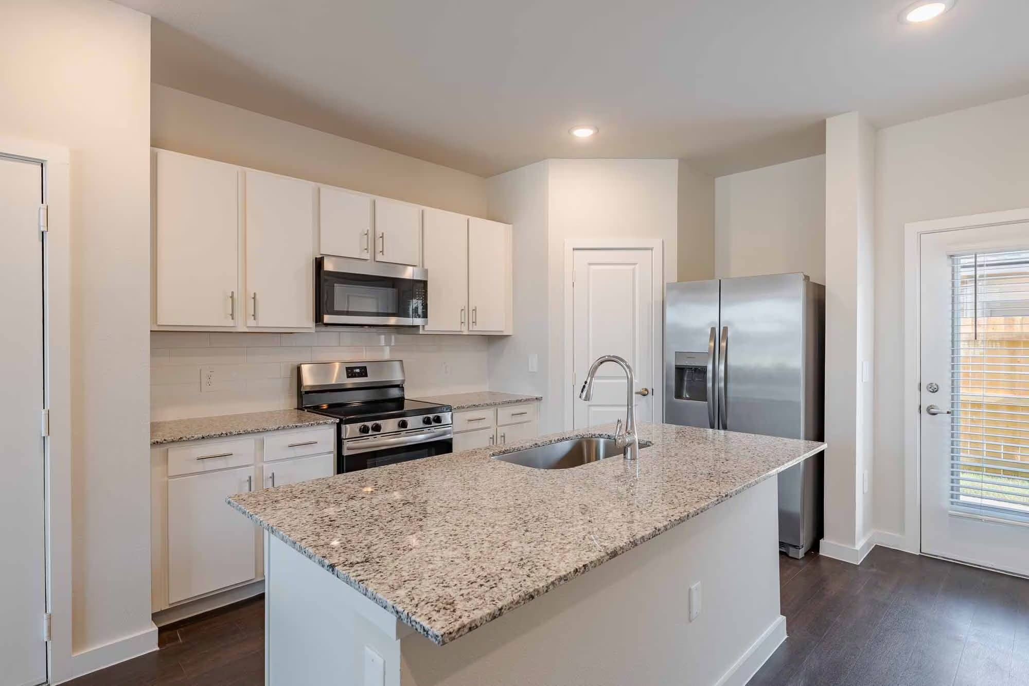 Lavon Townhome: 445 Elevon Pkwy