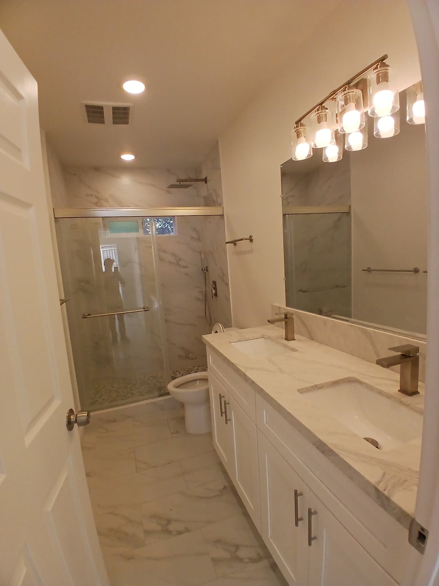 North Hollywood Apartment: 6012 Colfax Ave