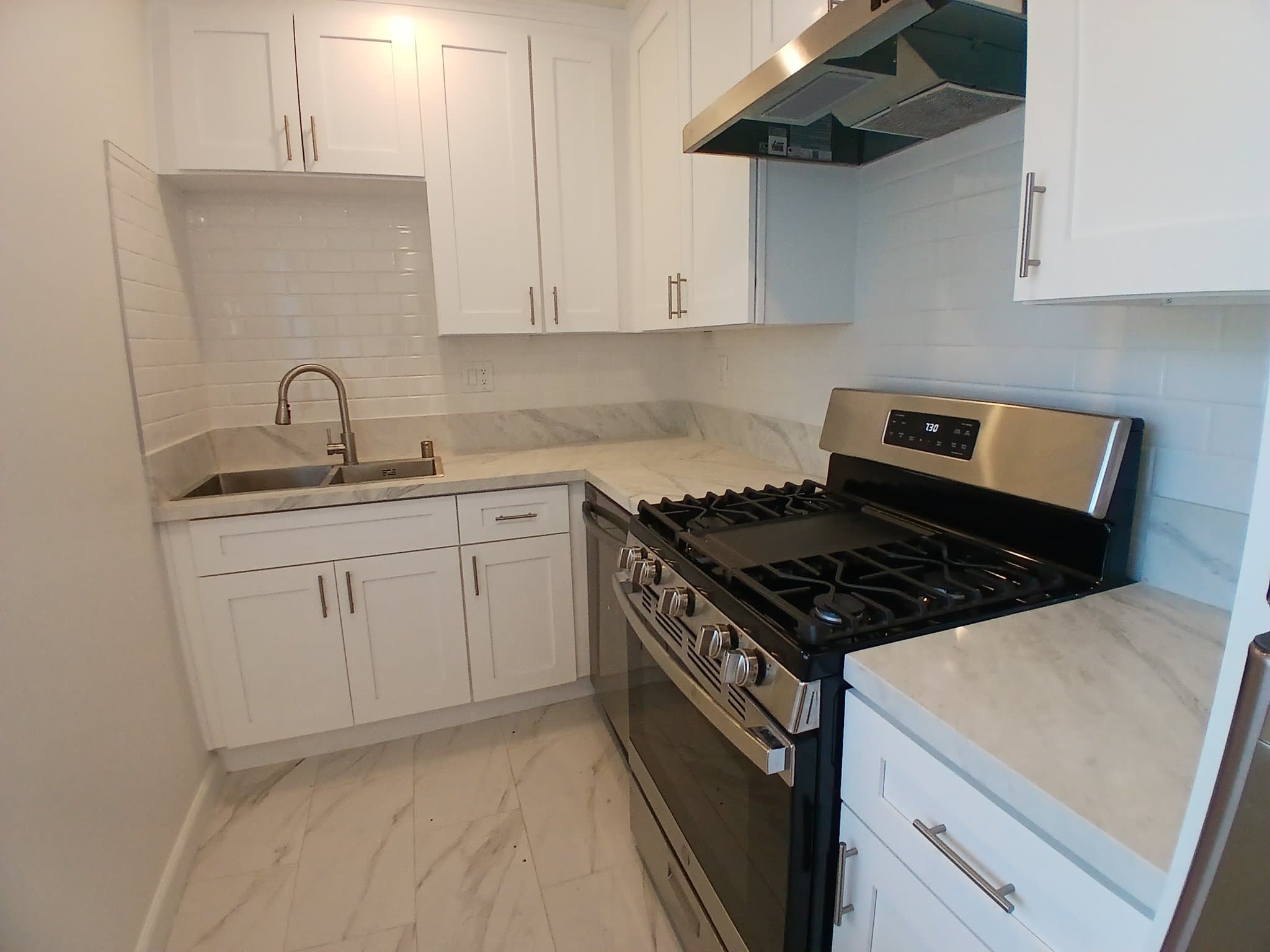 North Hollywood Apartment: 6012 Colfax Ave