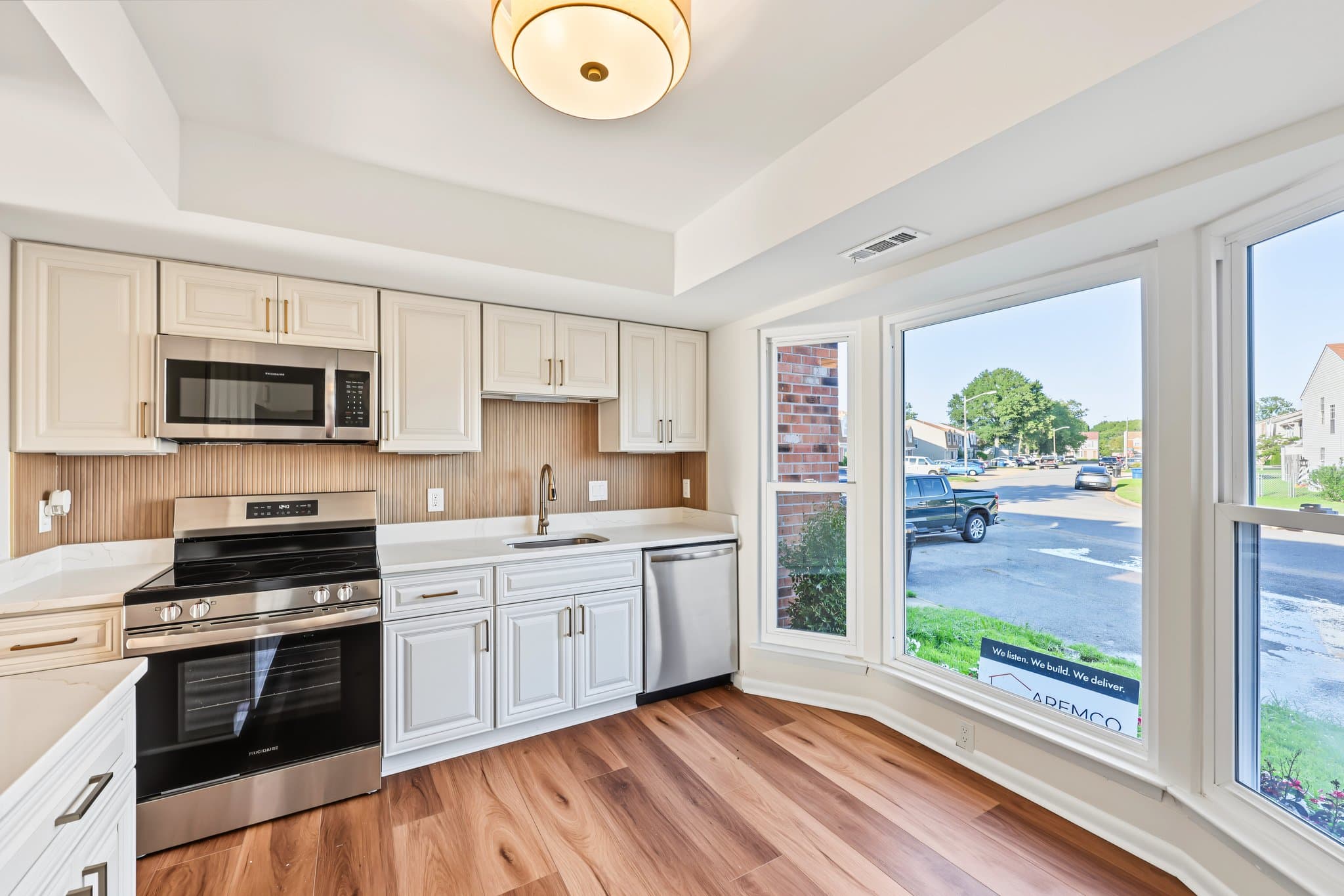 Virginia Beach Townhome: 1004 Smoke Tree Ln