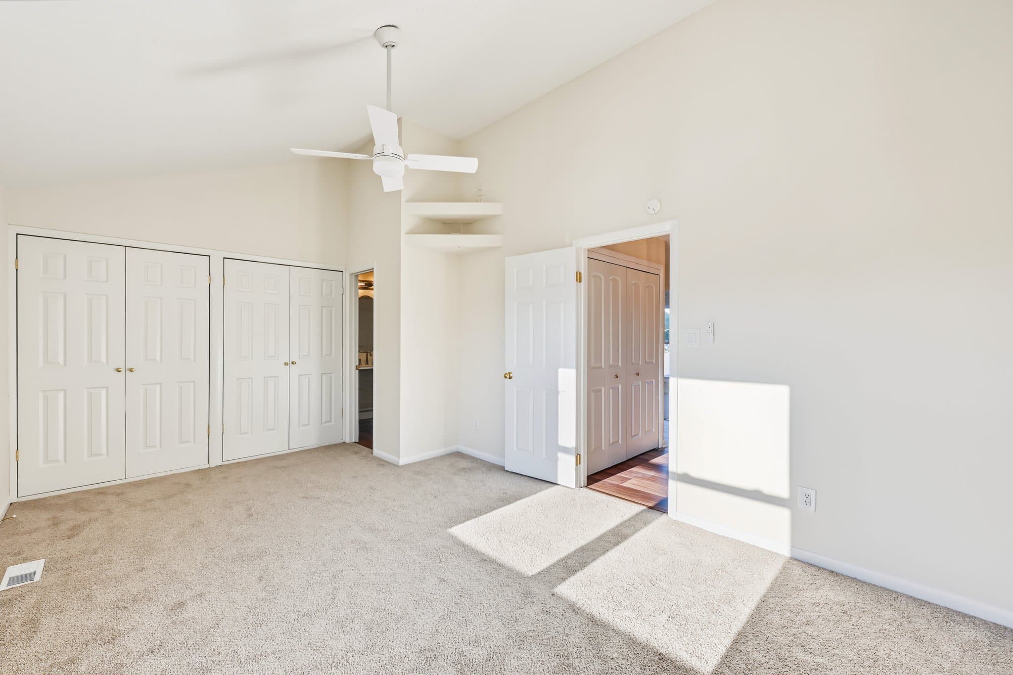 Virginia Beach Townhome: 1004 Smoke Tree Ln