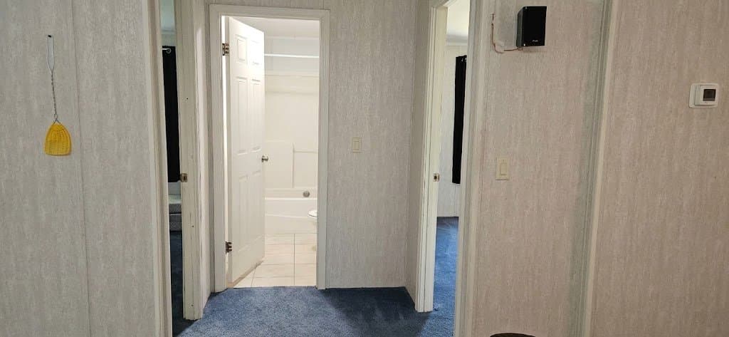 Largo Single Room: 12301 Land St