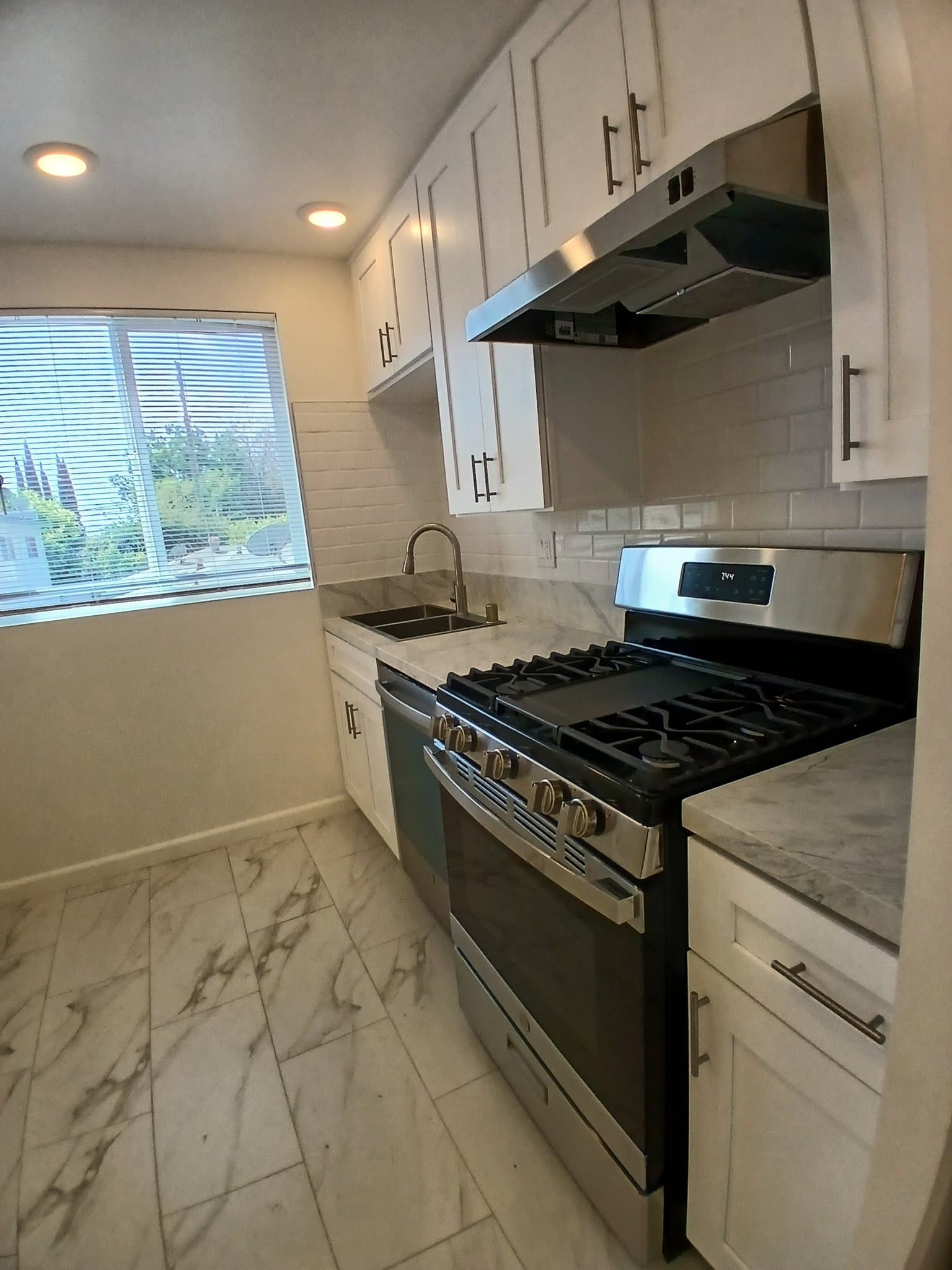 North Hollywood Apartment: 6014 Colfax Ave.