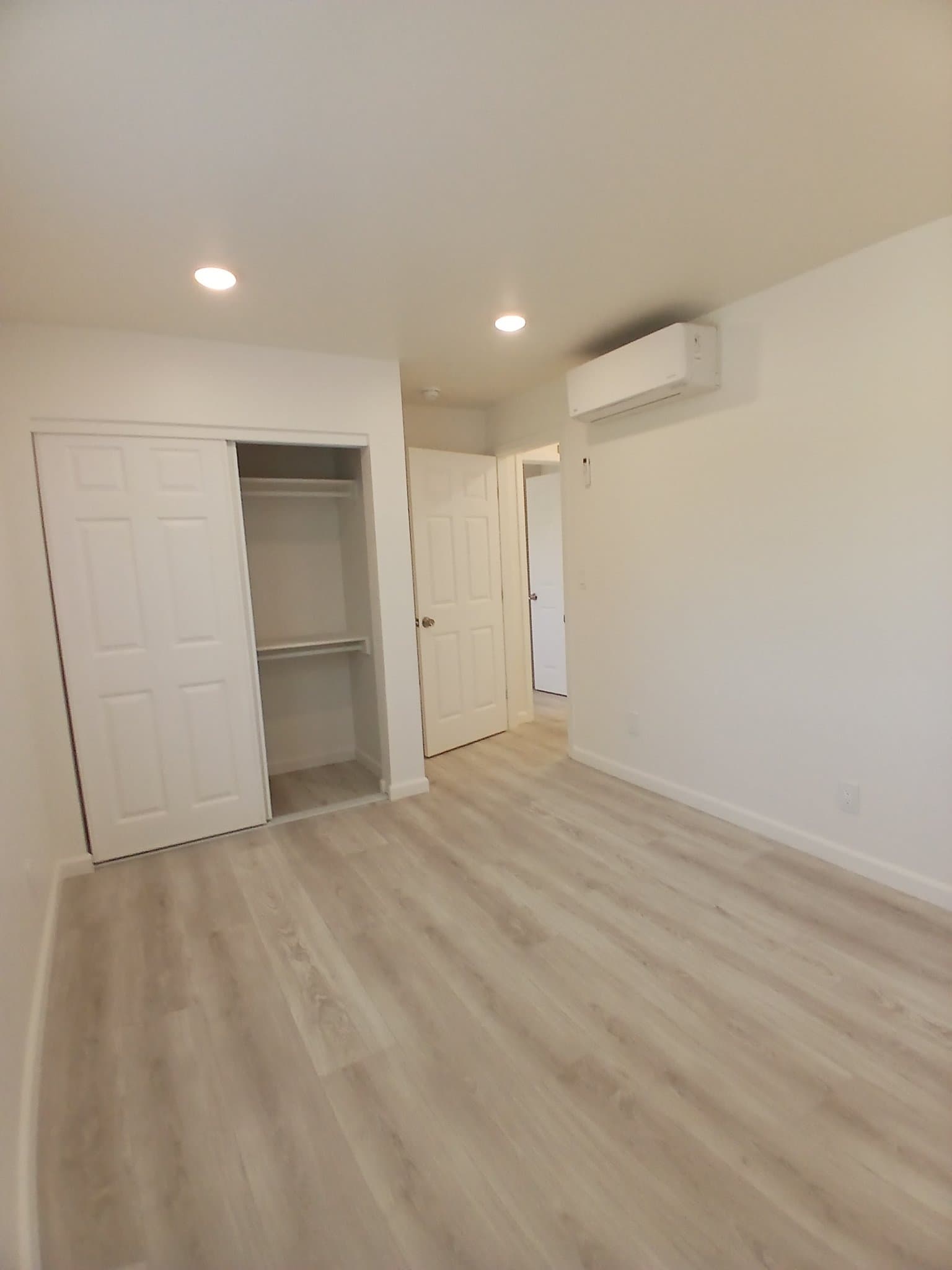 North Hollywood Apartment: 6014 Colfax Ave.