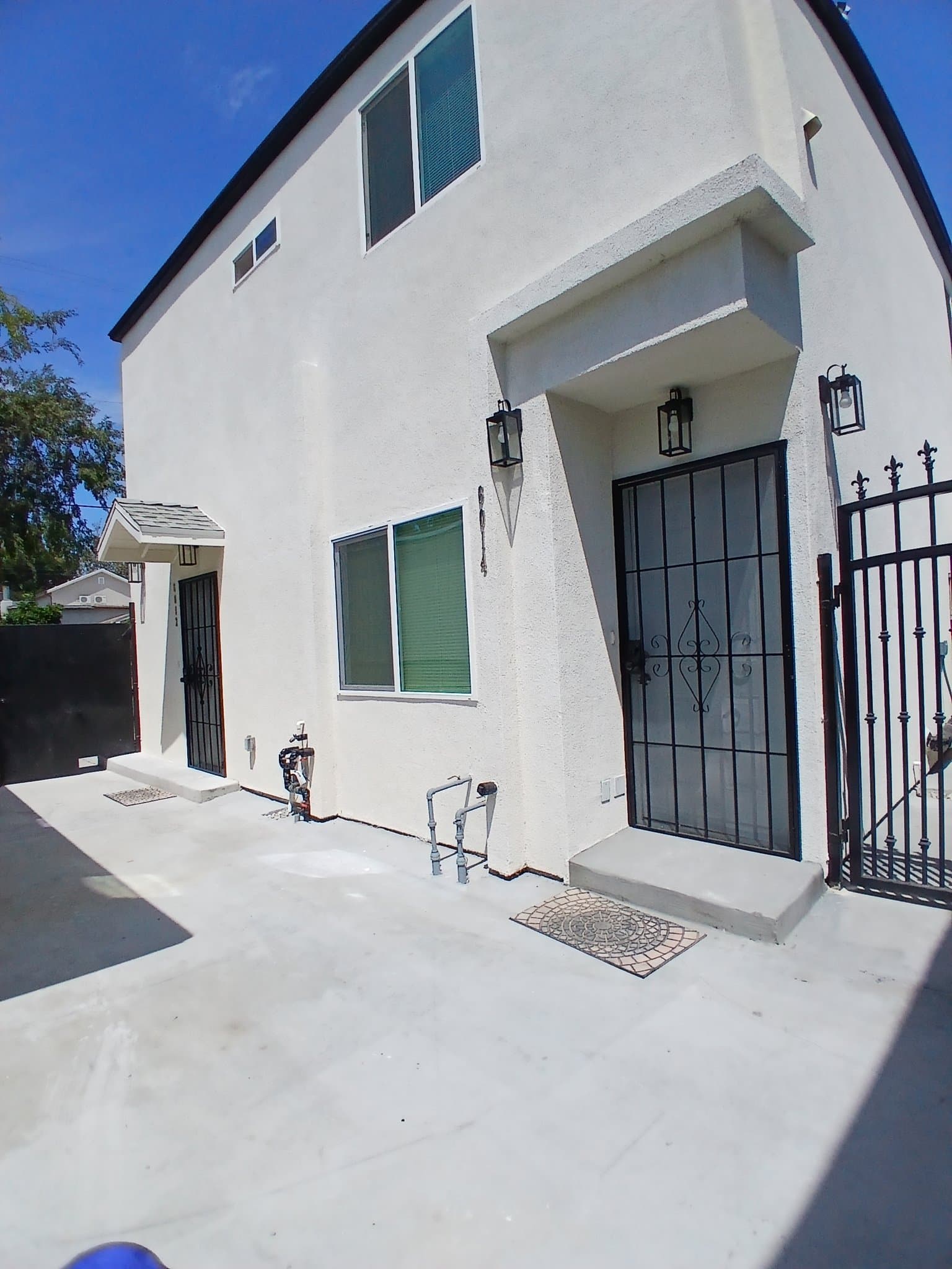 North Hollywood Apartment: 6014 Colfax Ave.