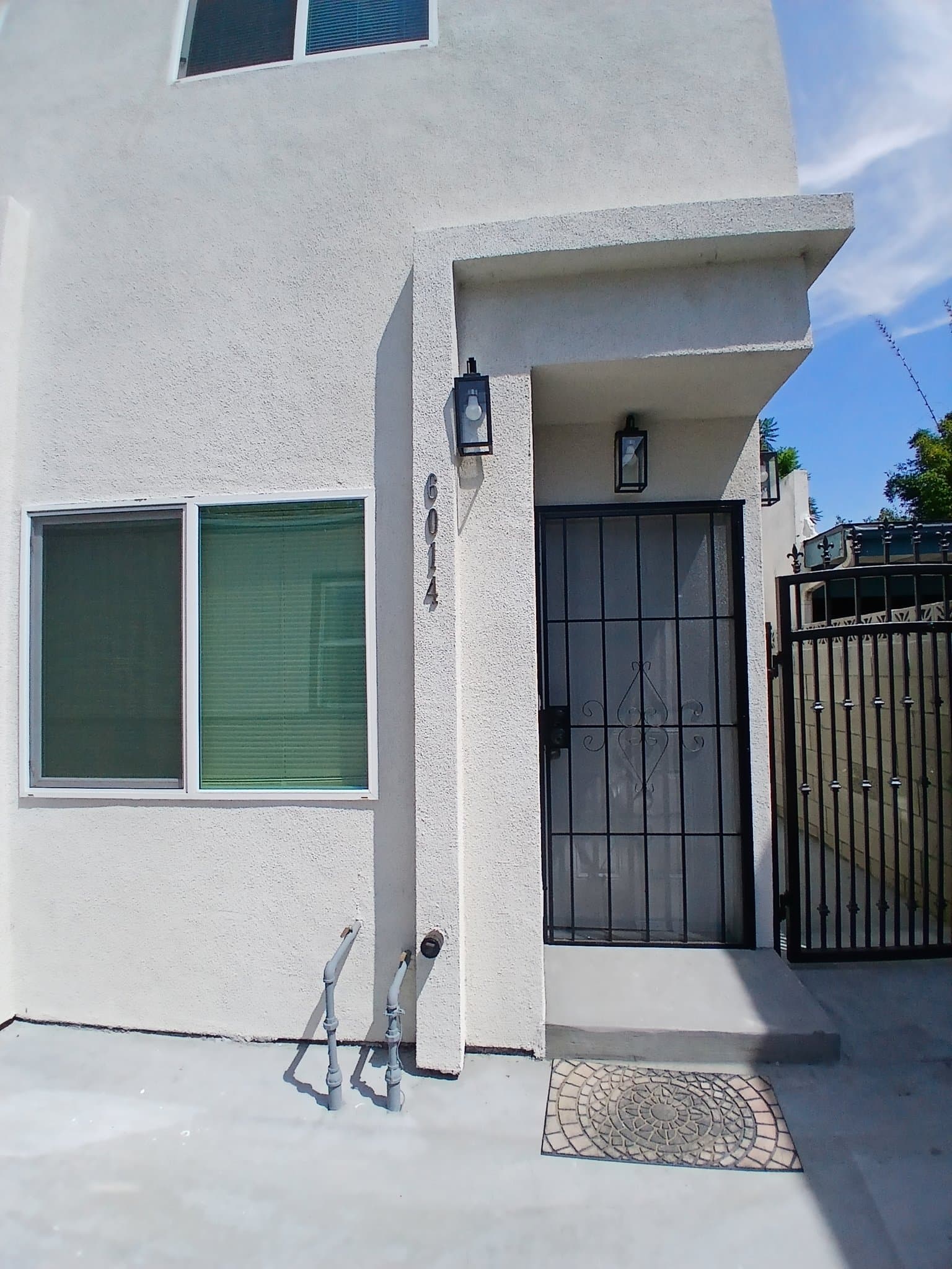 North Hollywood Apartment: 6014 Colfax Ave.