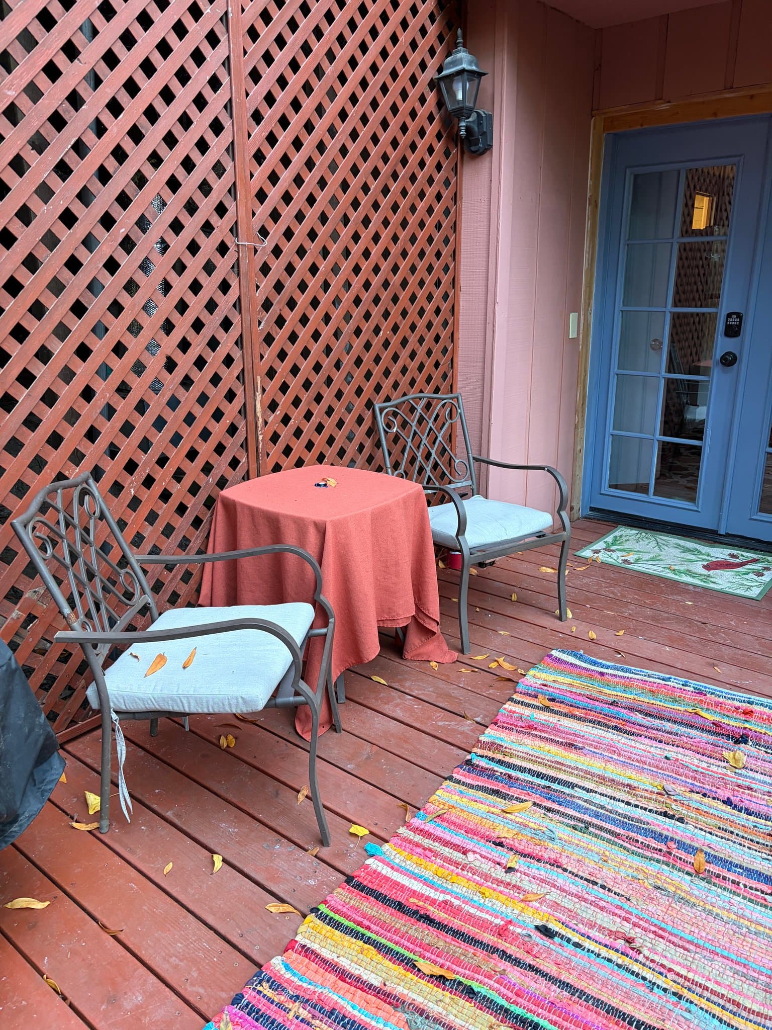 Guerneville House: 12000 Hwy 116