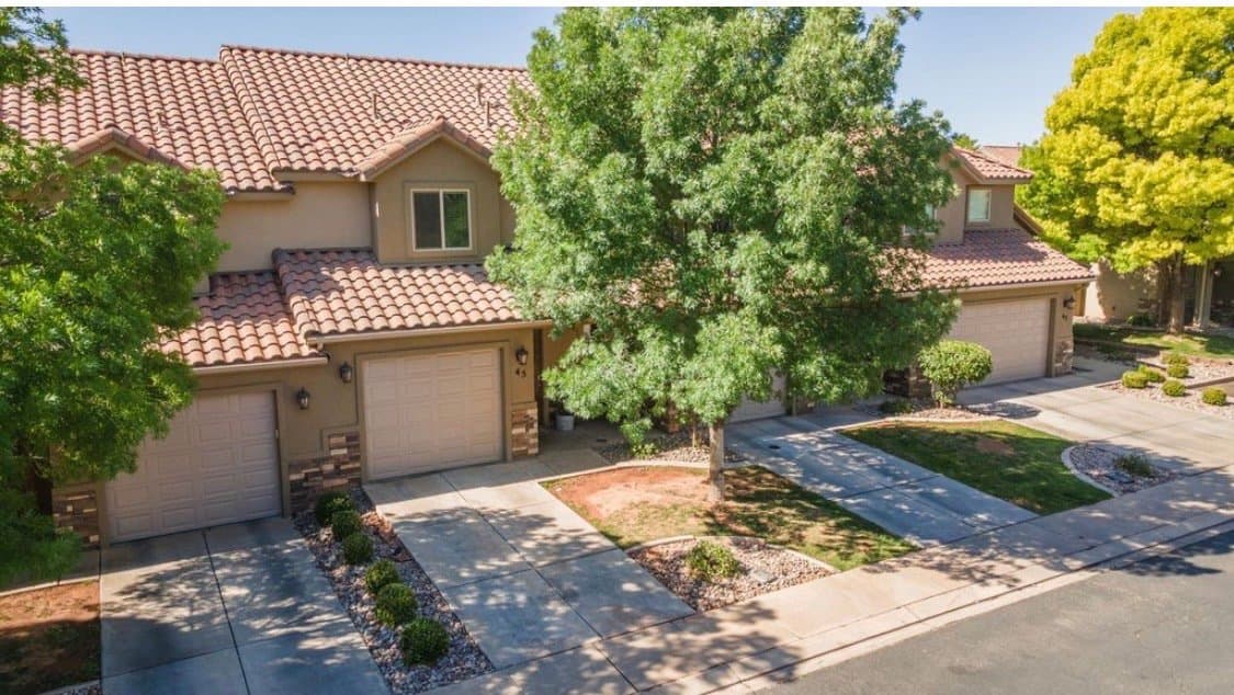 Washington Townhome: 150 N 1100 E