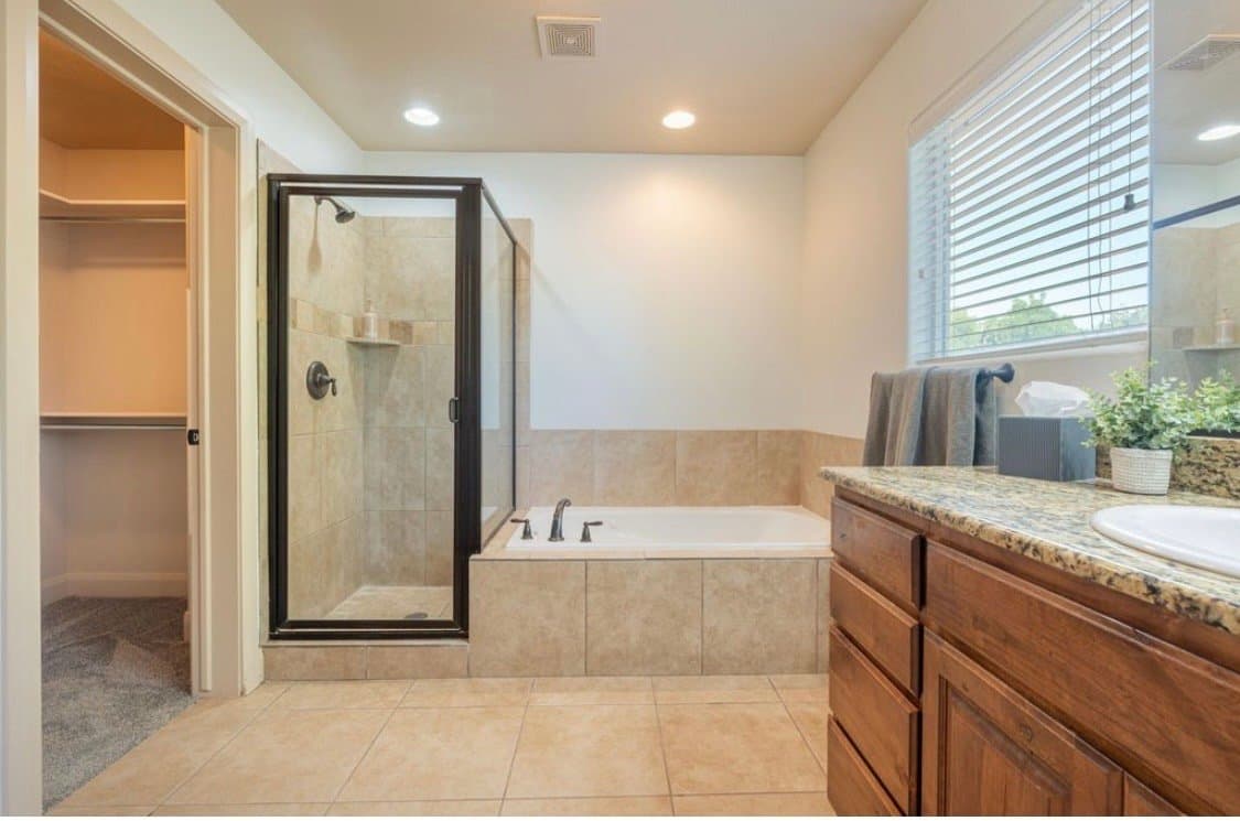 Washington Townhome: 150 N 1100 E