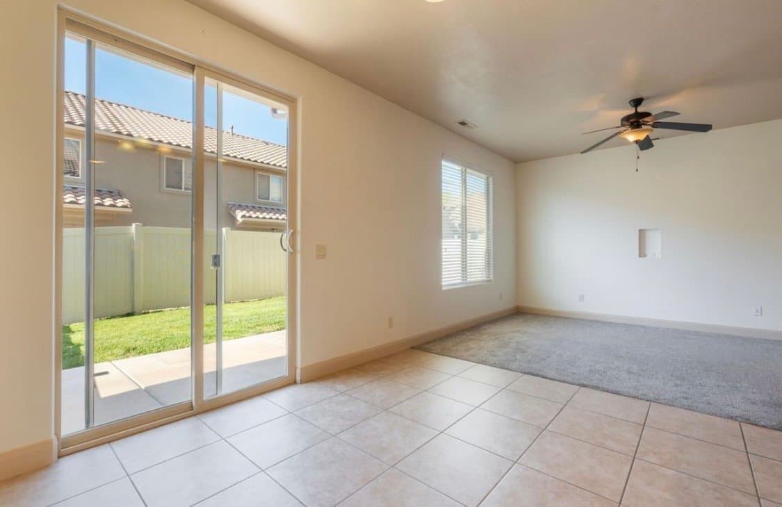 Washington Townhome: 150 N 1100 E