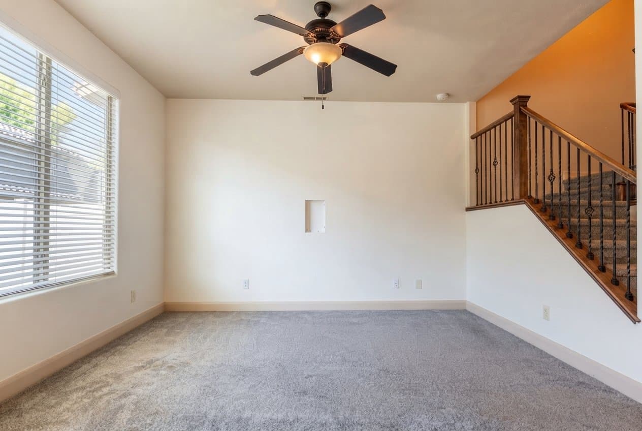 Washington Townhome: 150 N 1100 E