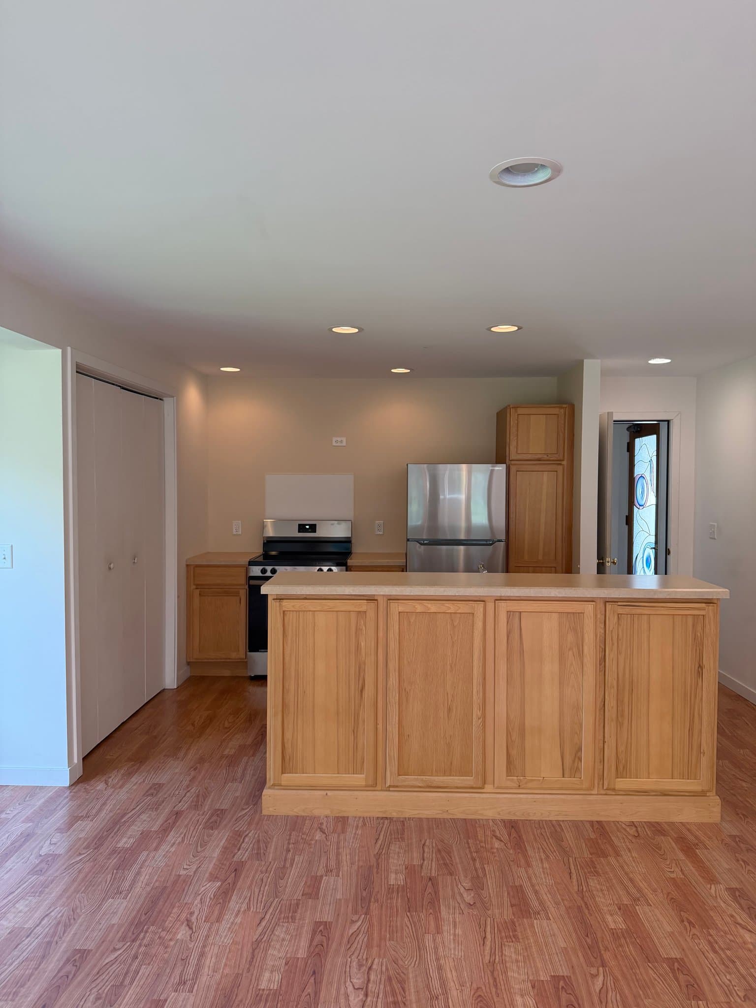 Madison Apartment: 85 Green Hill Rd