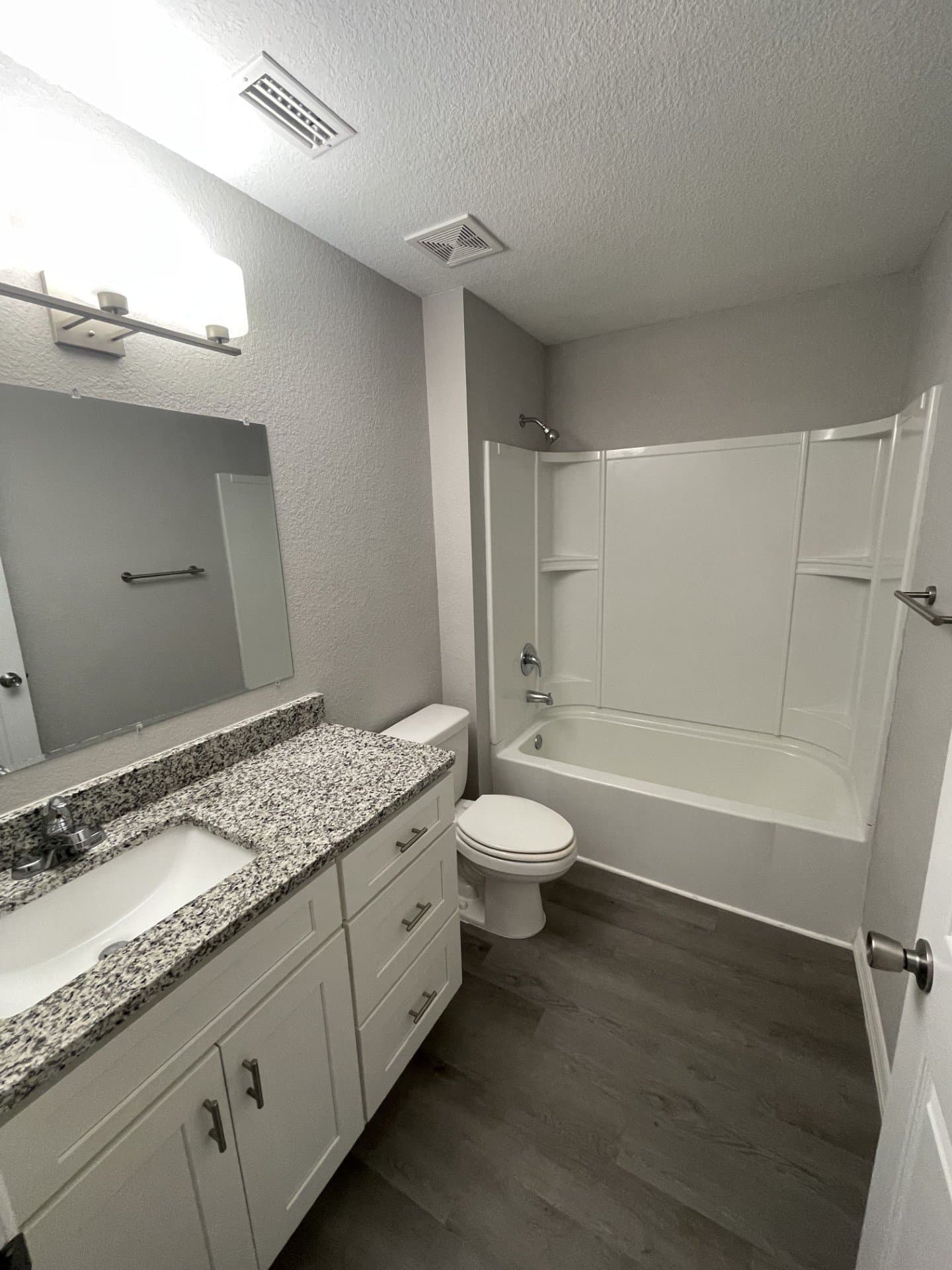 Winter Haven Apartment: 1925 Ave O, SW