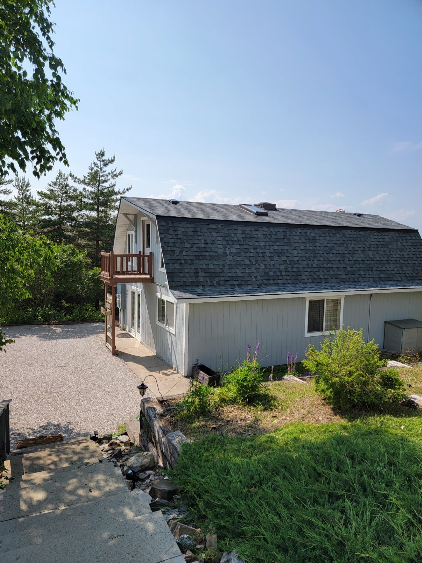 Polson House: 37020 Schaefer Road