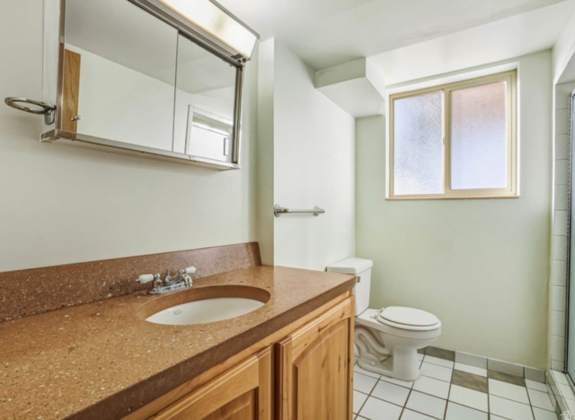 Salt Lake City Single Room: 2036 E Highland View Circle