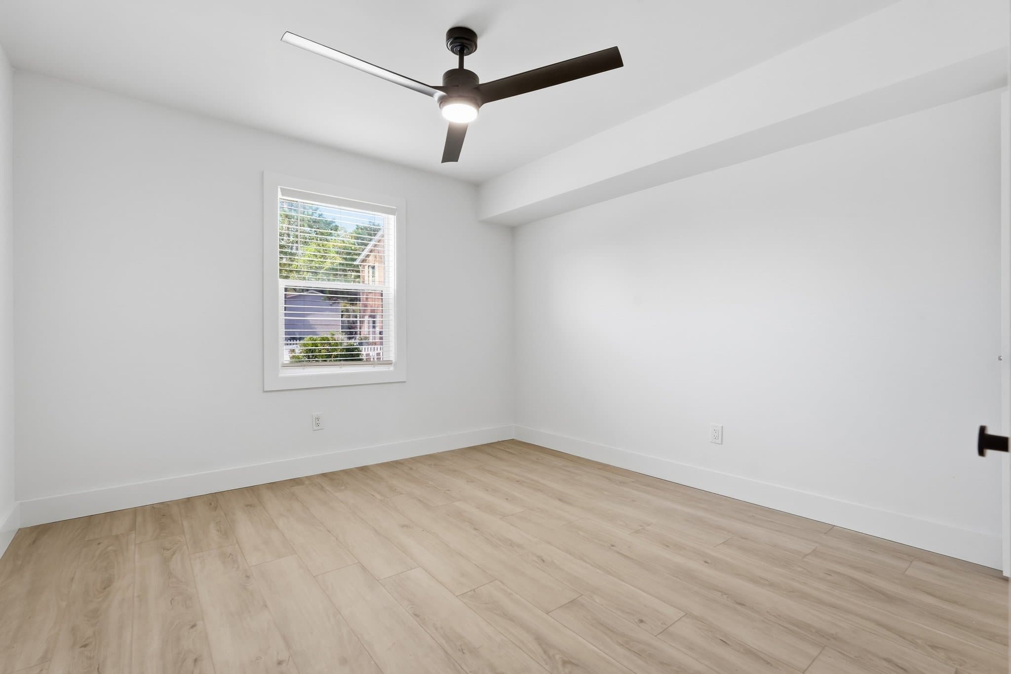 Myrtle Beach Townhome: 604 19th Ave N