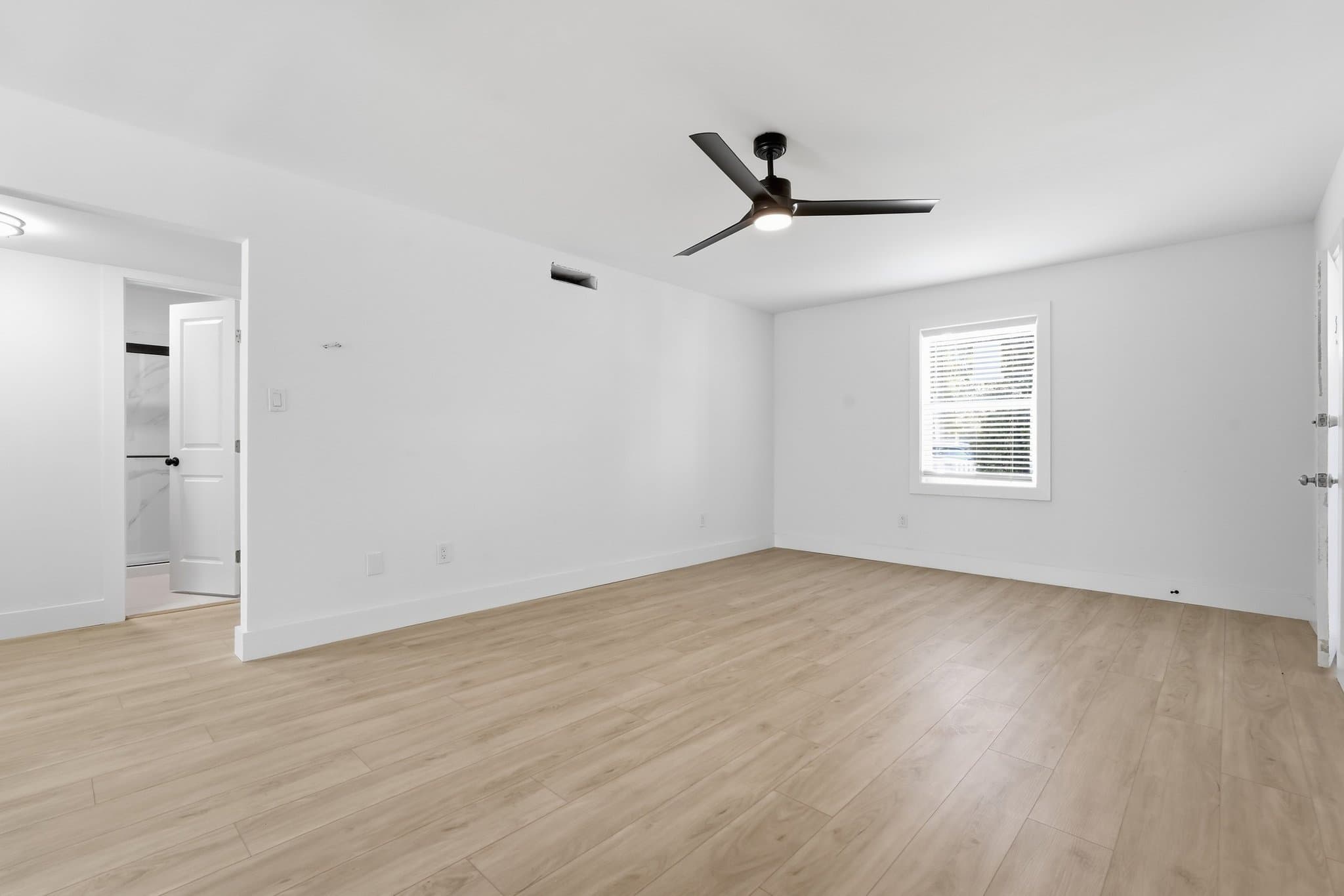 Myrtle Beach Townhome: 604 19th Ave N