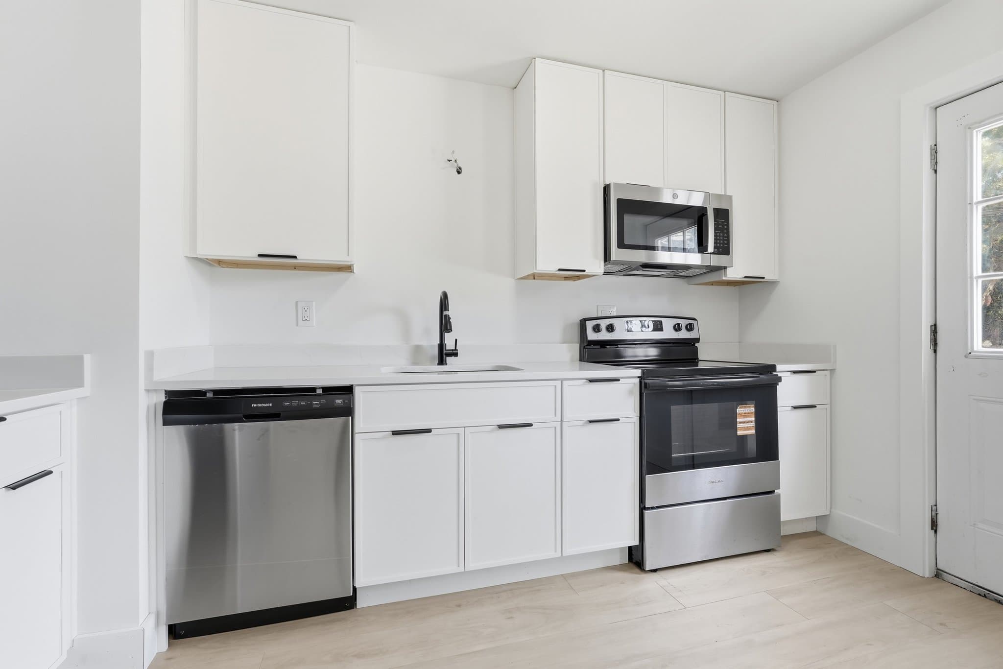Myrtle Beach Townhome: 604 19th Ave N