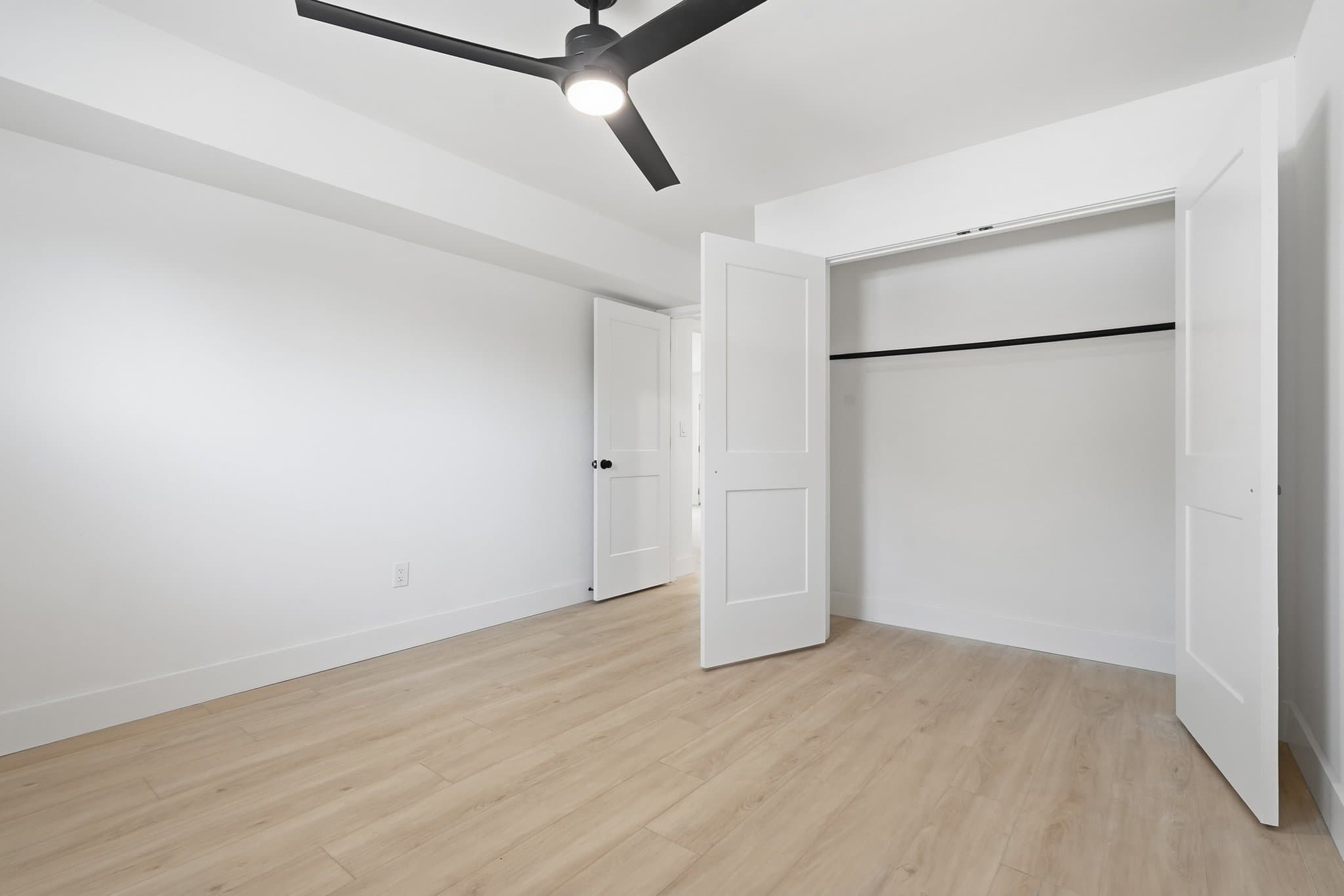 Myrtle Beach Townhome: 604 19th Ave N