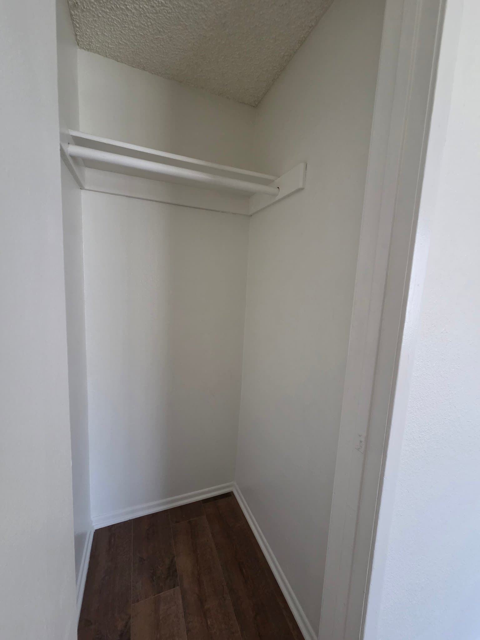 Santa Ana Single Room: 600 W 3rd St