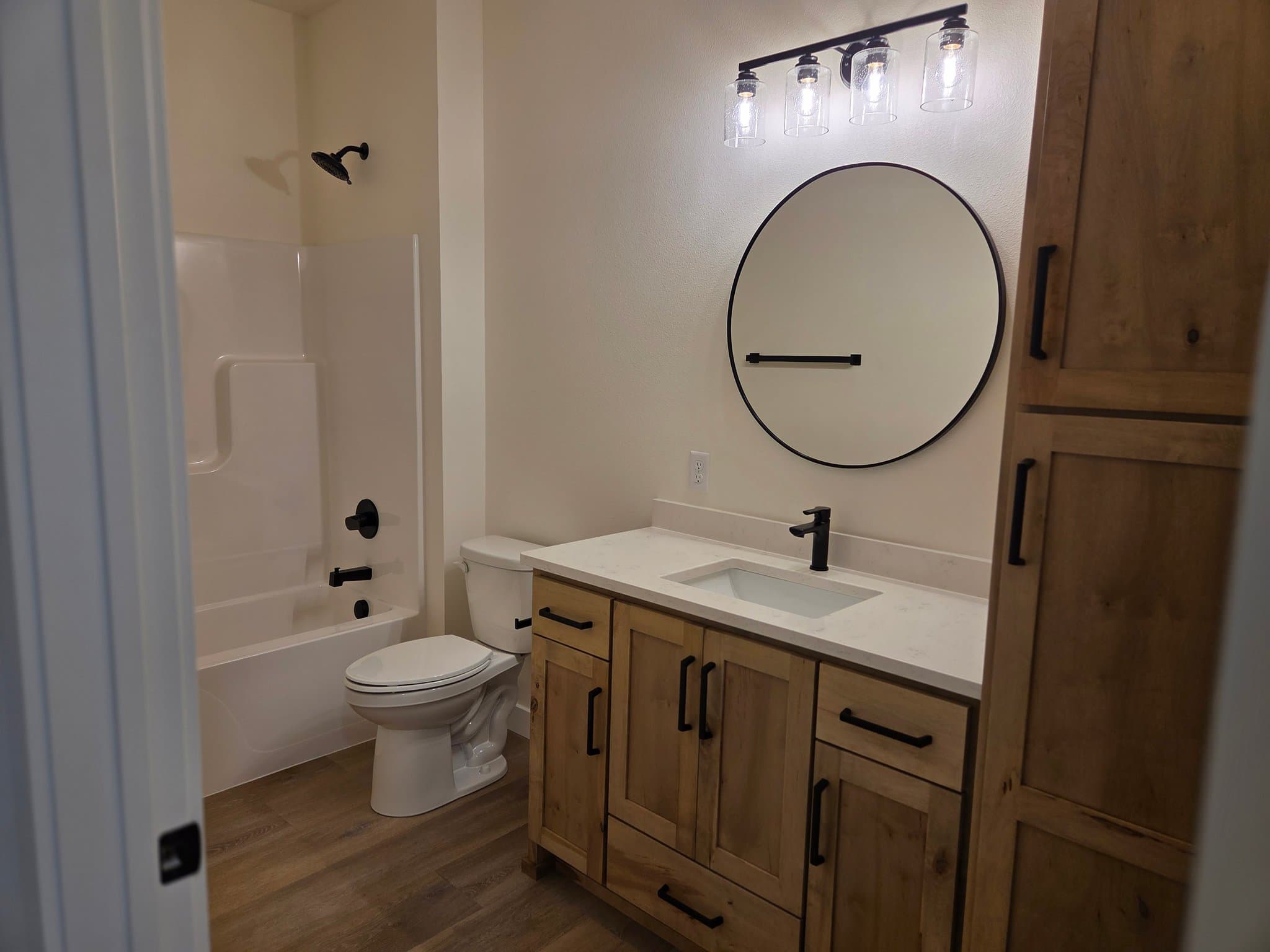 Wyndmere Townhome: 438 4th St