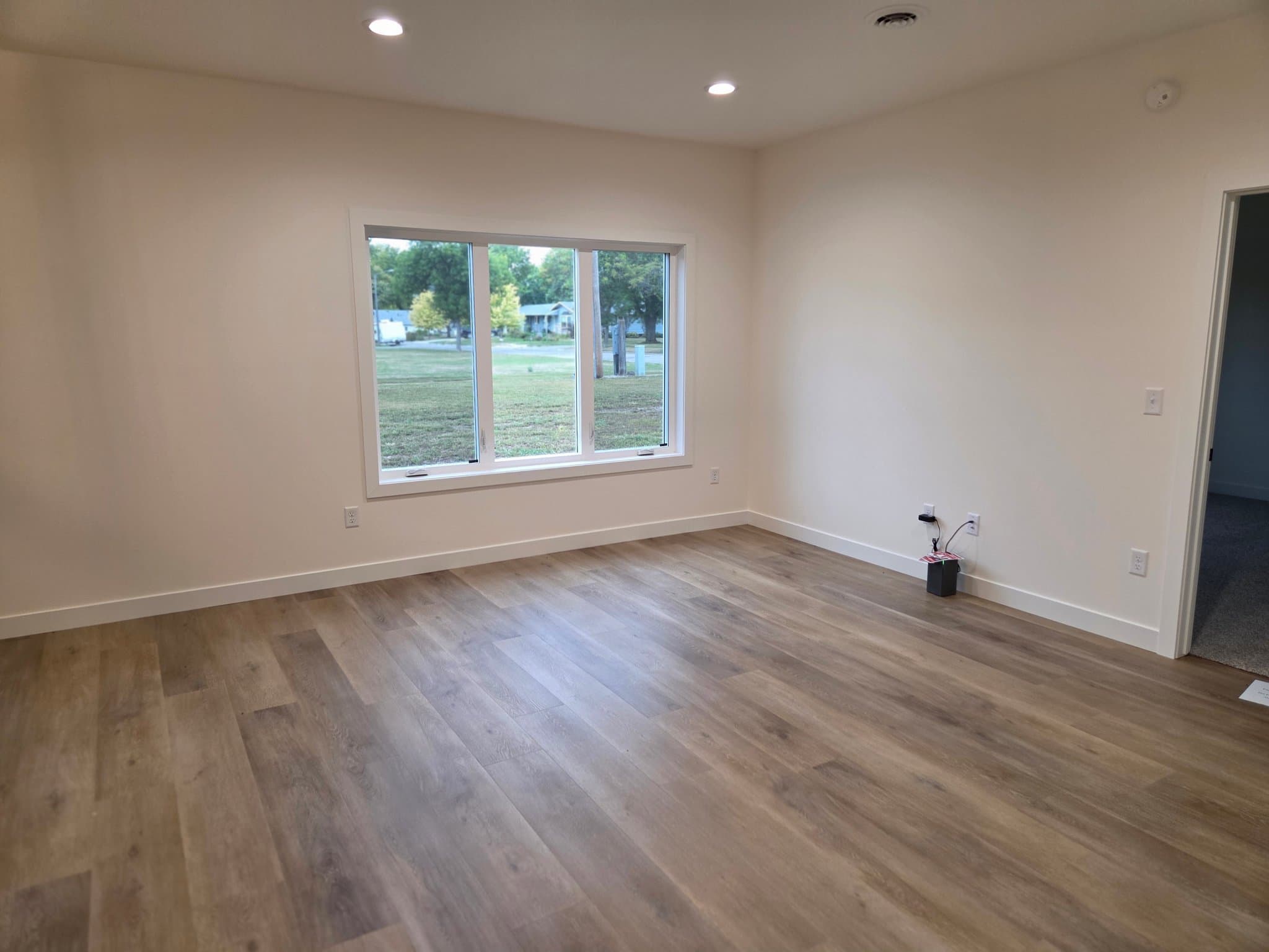 Wyndmere Townhome: 438 4th St