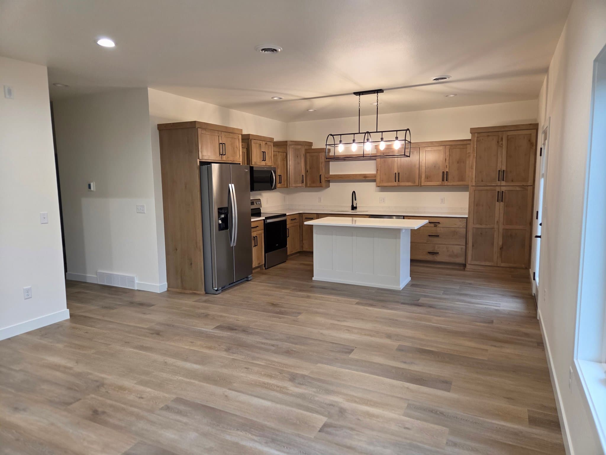 Wyndmere Townhome: 438 4th St