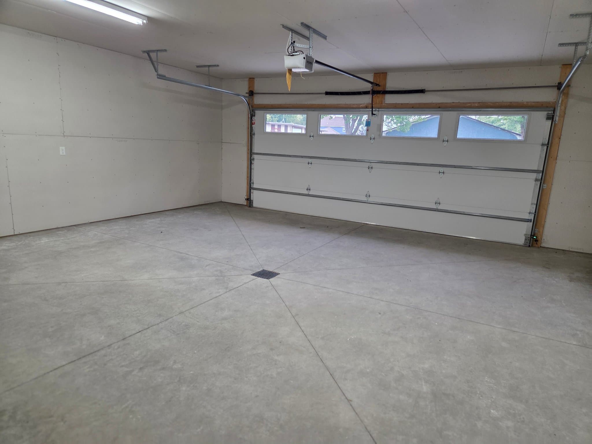 Wyndmere Townhome: 438 4th St