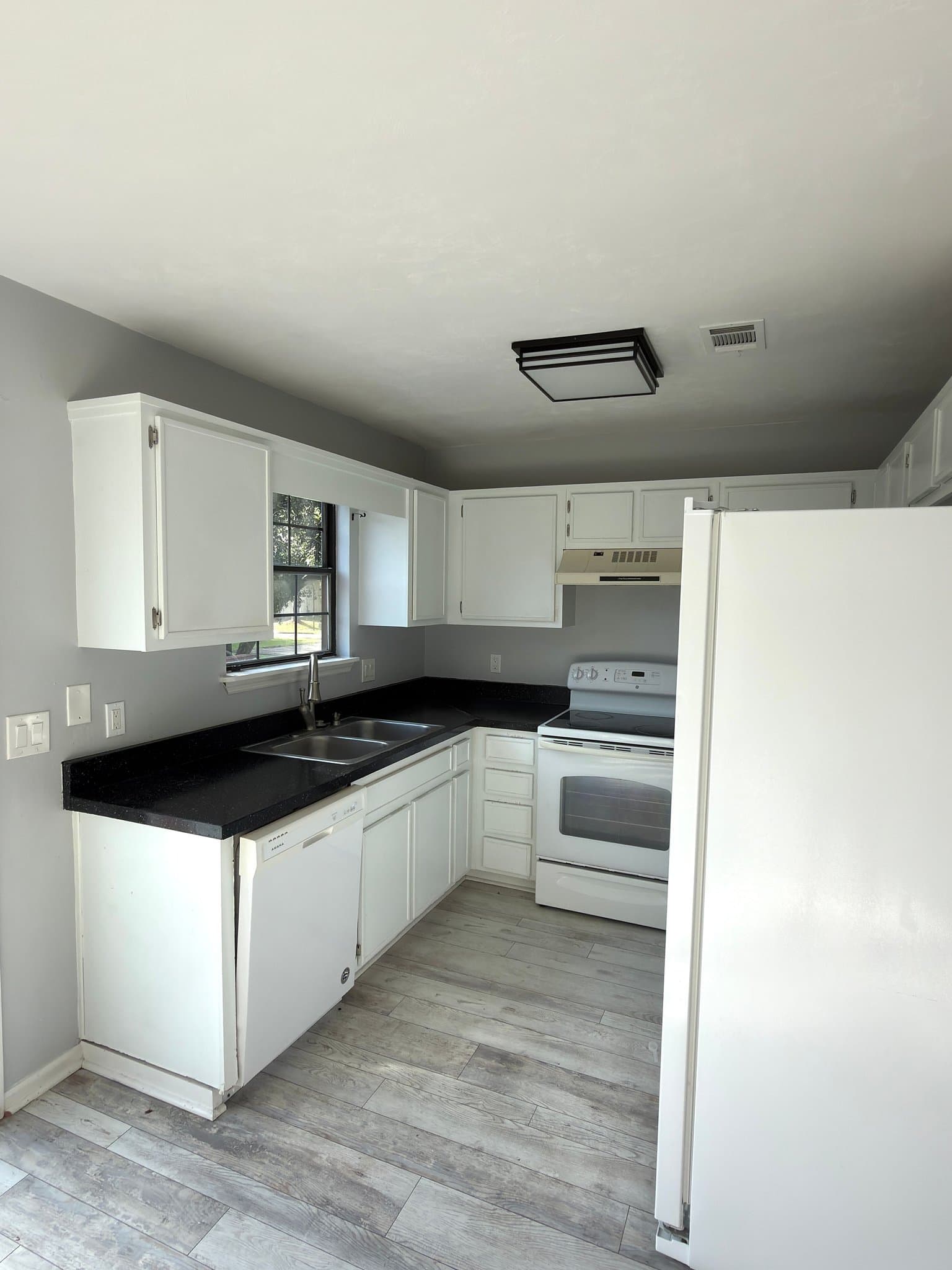 Tallahassee Townhome: 422 Indian Village Trail