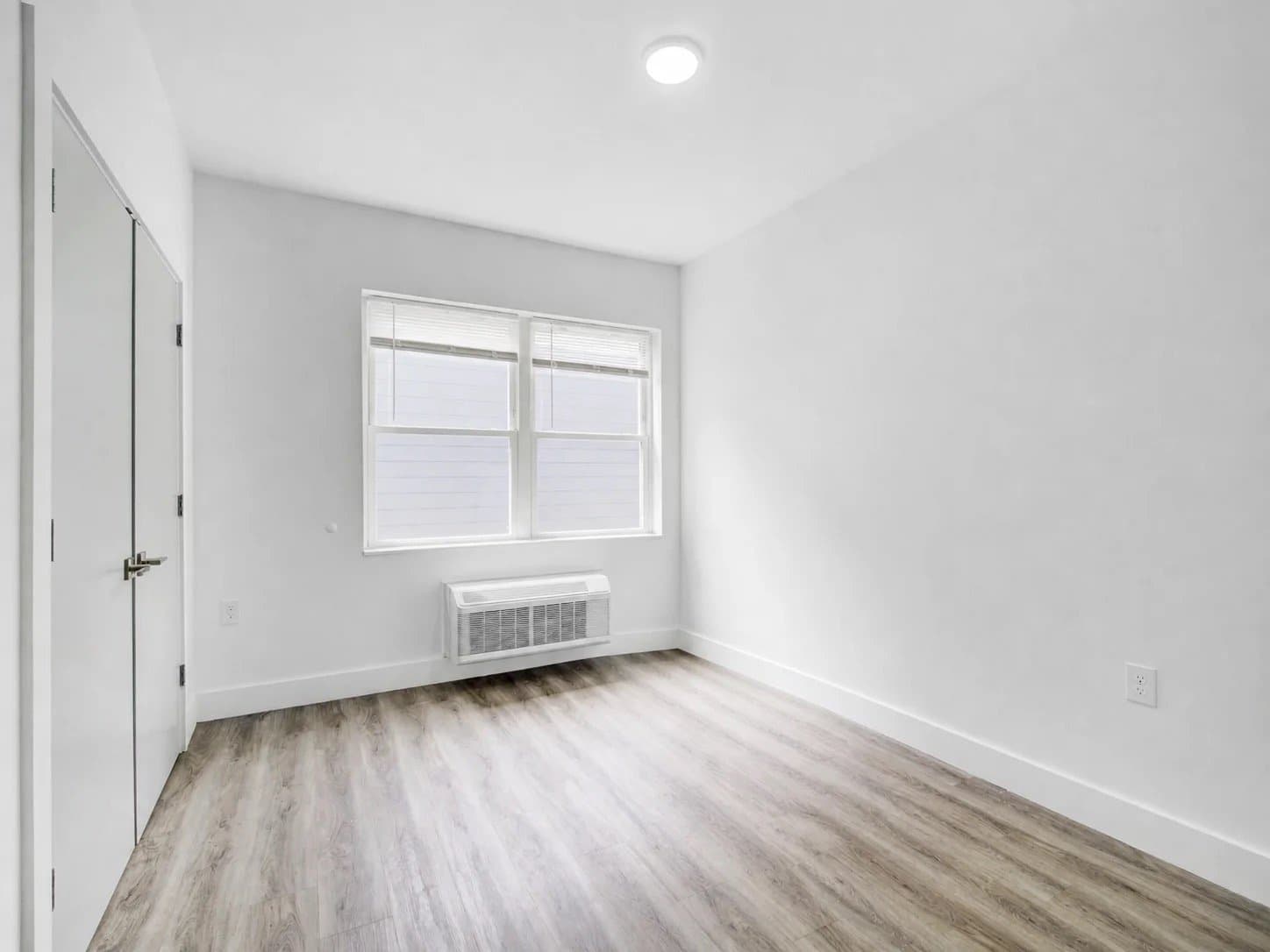 irvington Apartment: 1127 Stuyvesant Ave