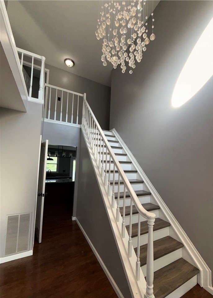 Liverpool House: 322 Garfield Ave