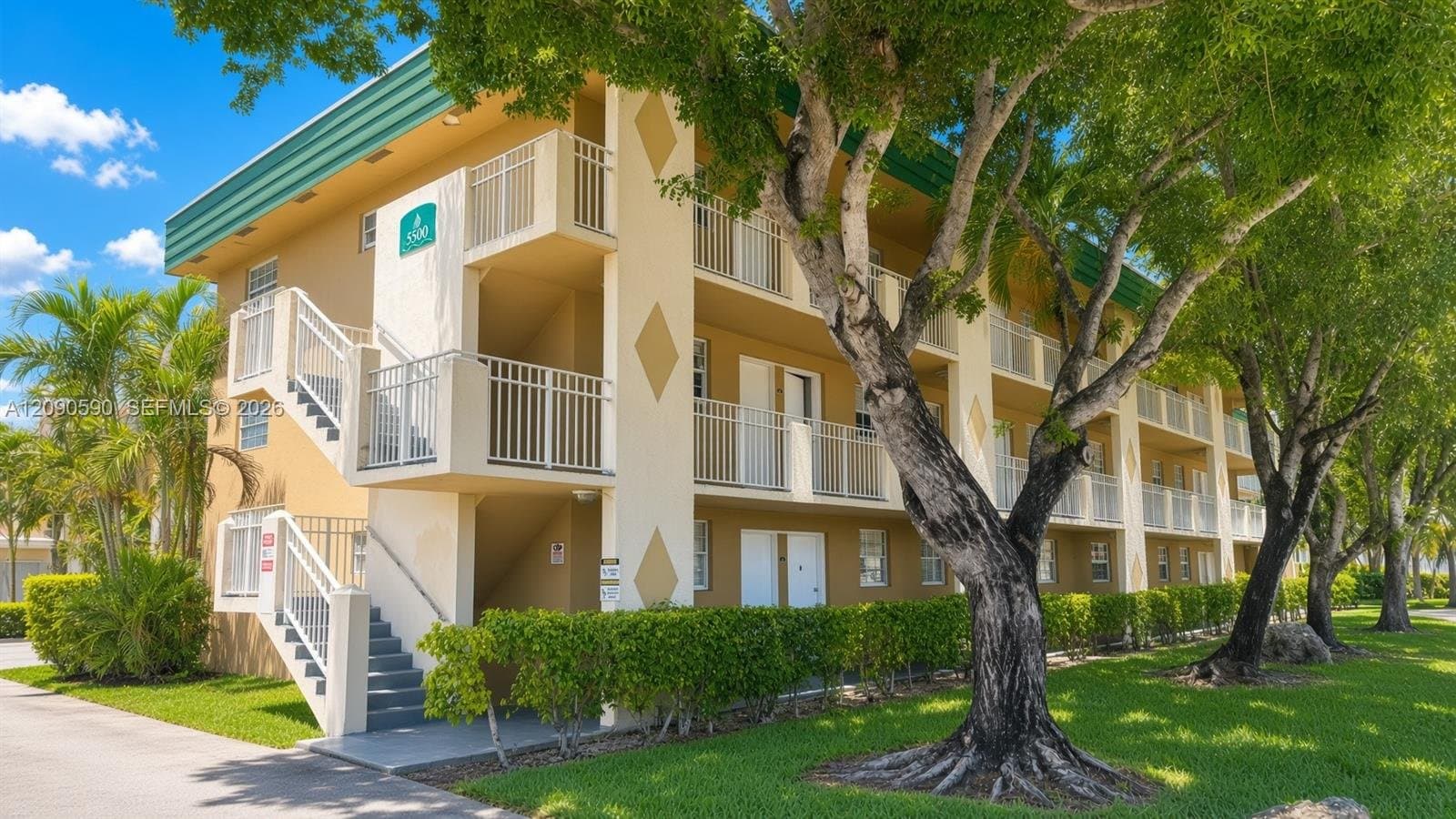 Miami Condo: 5500 SW 77th Ct