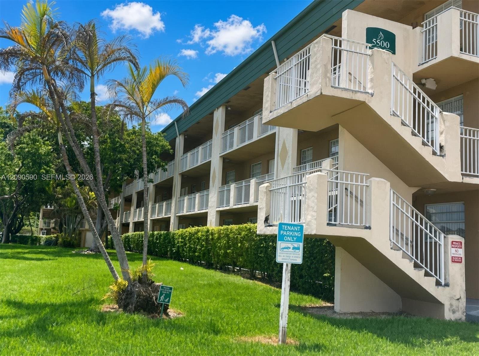 Miami Condo: 5500 SW 77th Ct
