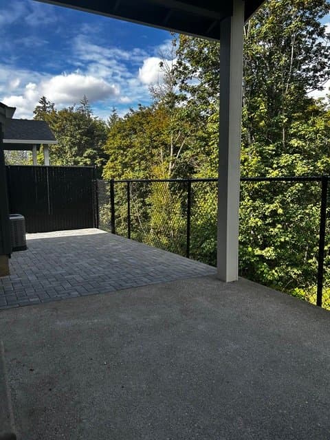 Estacada House: 1054 NE Regan Hill Loop