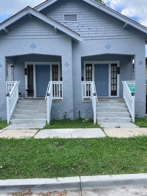 New Orleans Multiplex: 3820 Delachaise St.