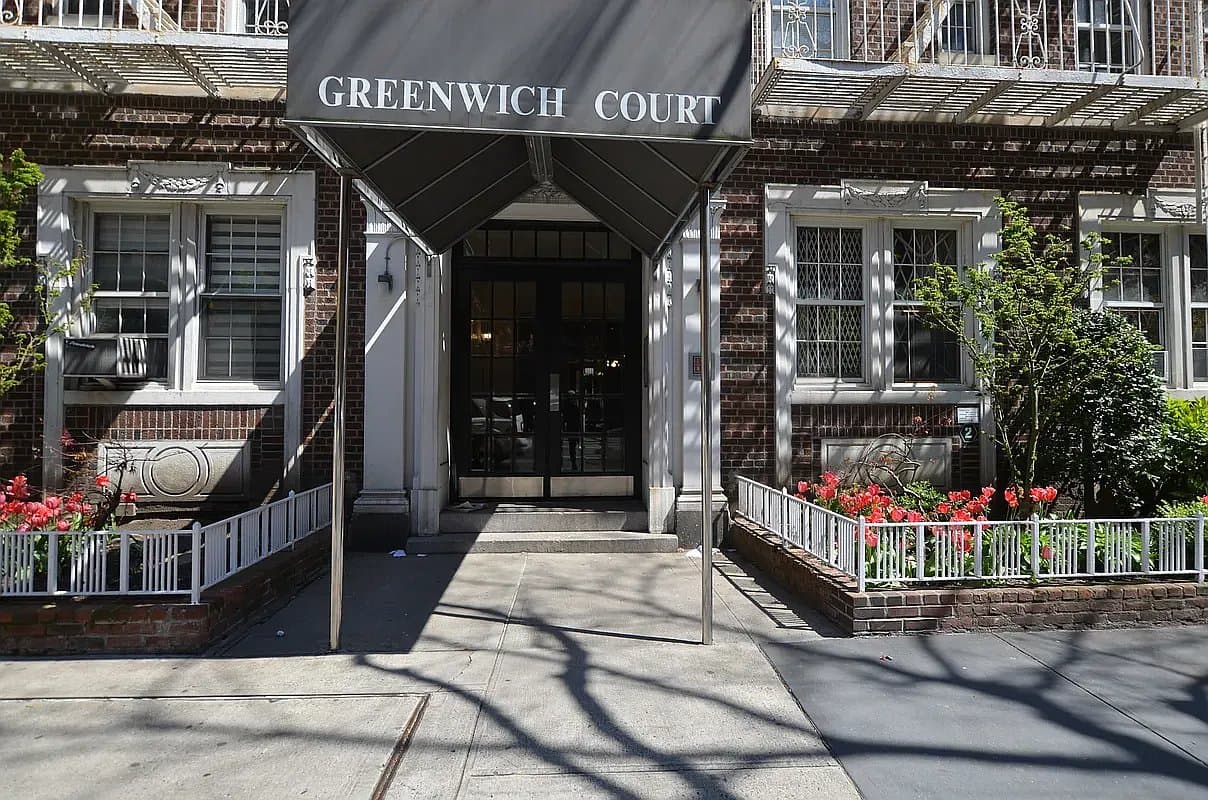 New York Apartment: 117 West 13th Street