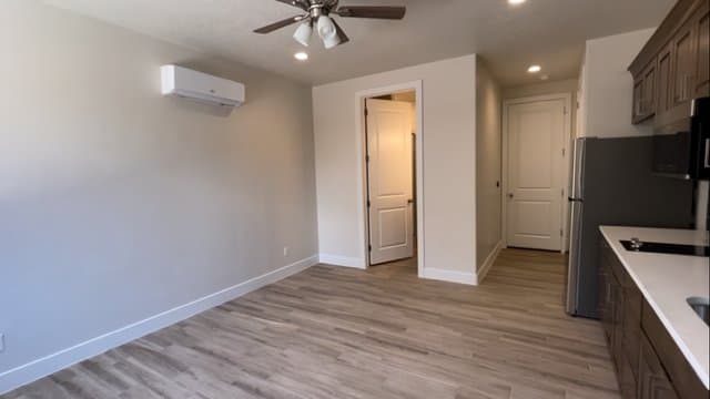 Hurricane Apartment: 3614 W 150 N