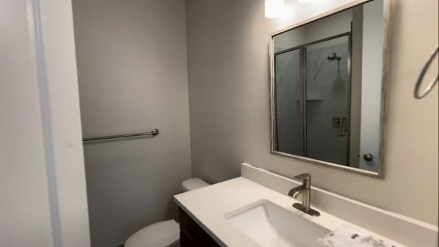 Hurricane Apartment: 3614 W 150 N