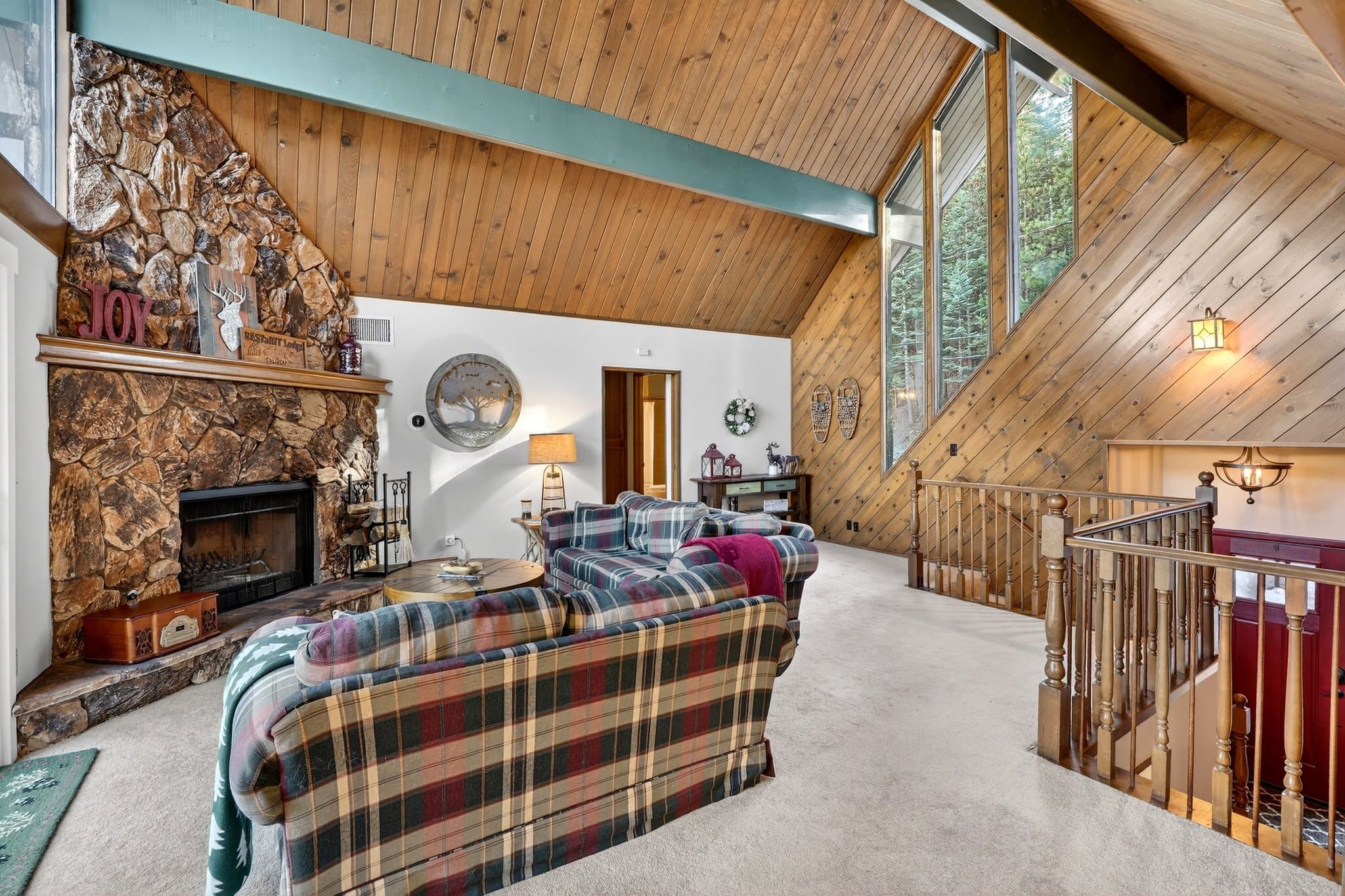 Lake Arrowhead House: 26633 Thunderbird