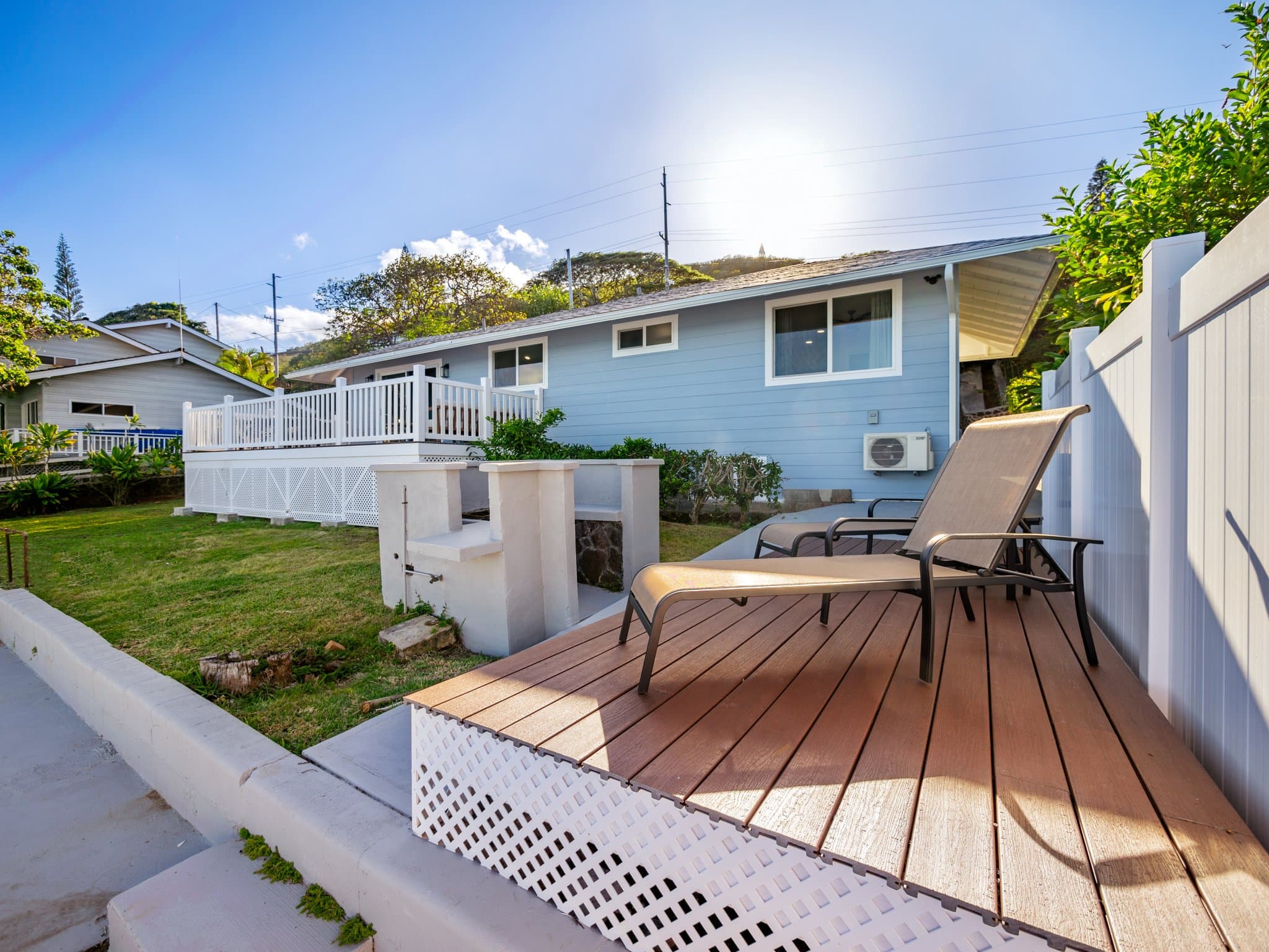 Kaneohe House: 47-69 Kamehameha Hwy