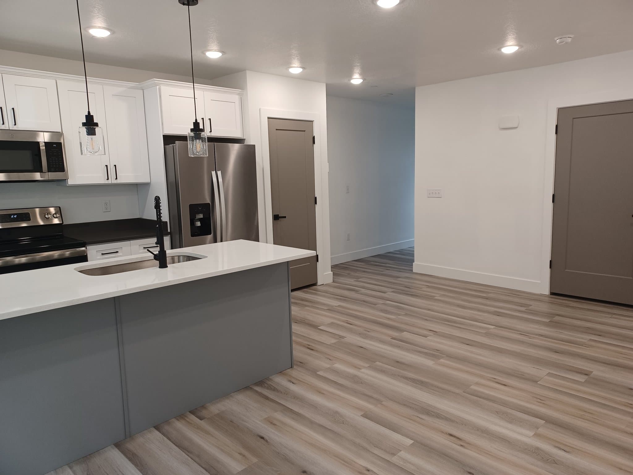 Salt Lake City Townhome: 815 W 100 S