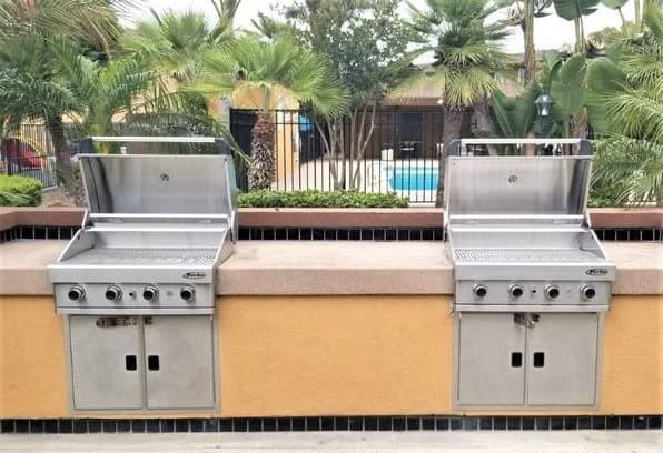 Oceanside Apartment: 180 Canyon Drive