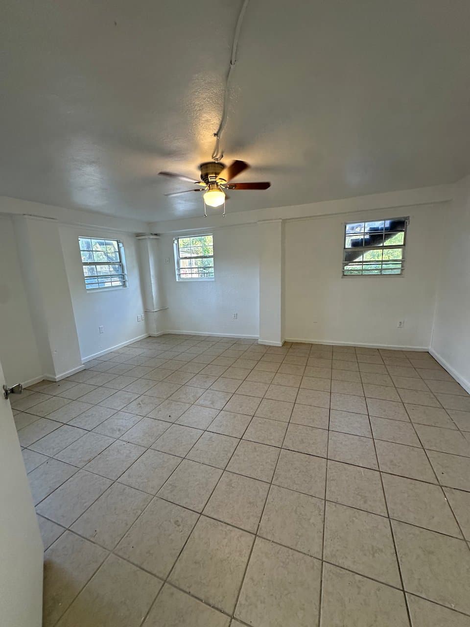 San Antonio Apartment: 1002 W. Lynwood Ave