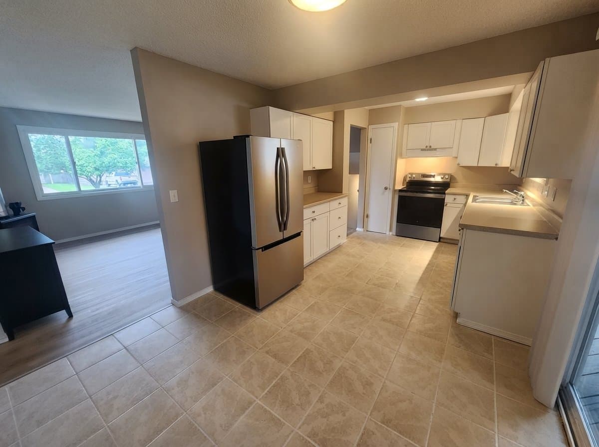 Spokane House: 10924 E Fairview Ave