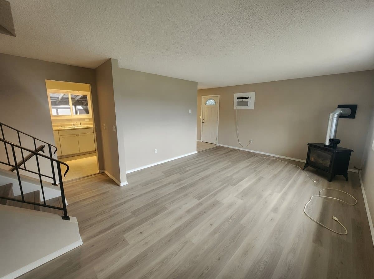 Spokane House: 10924 E Fairview Ave