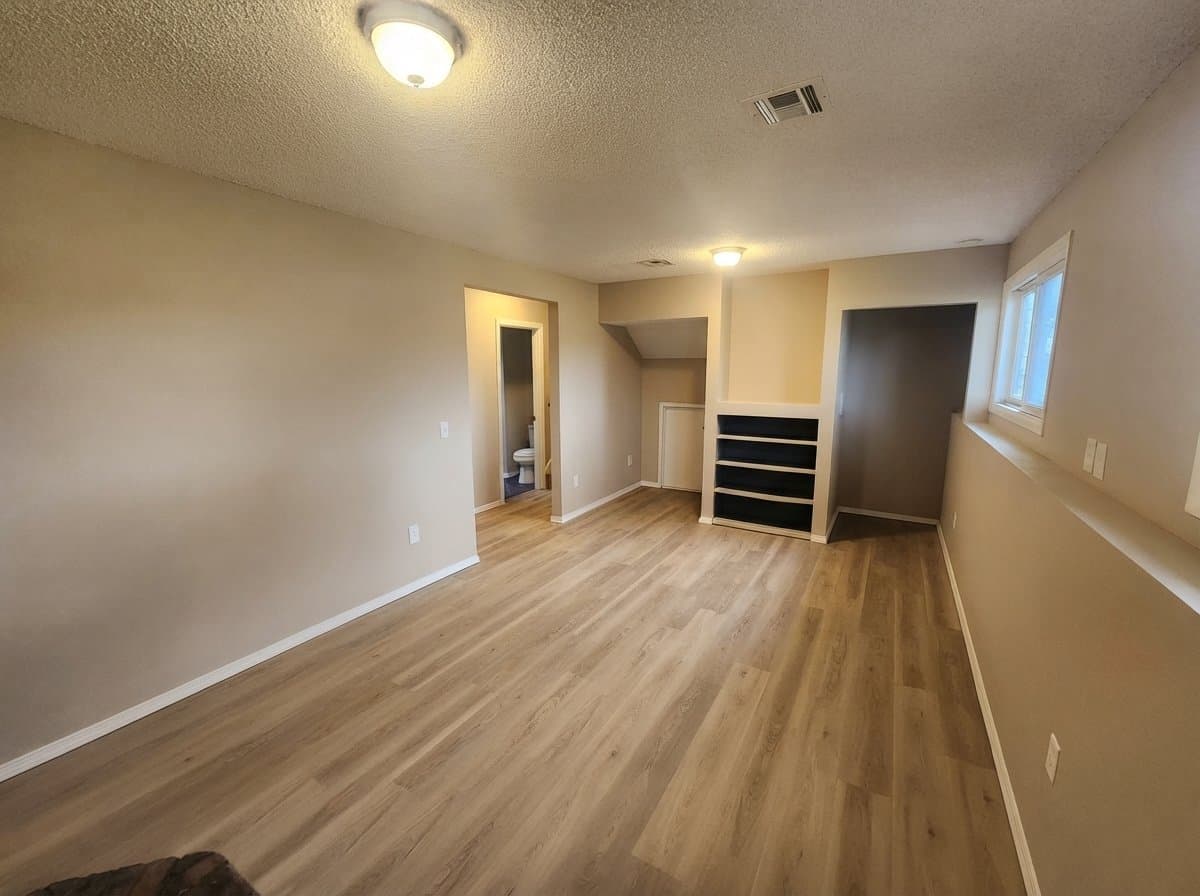 Spokane House: 10924 E Fairview Ave