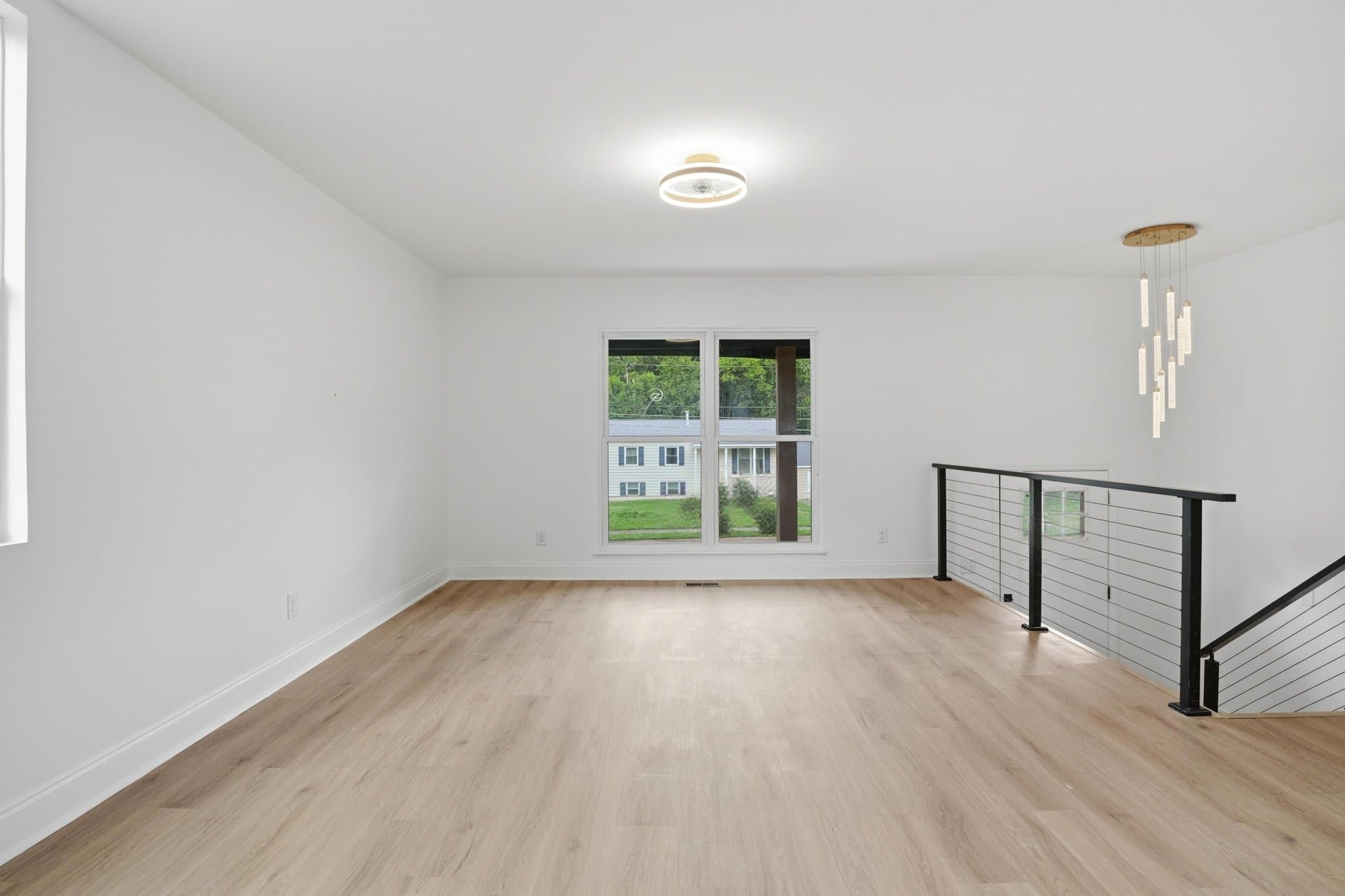 Huntsville House: 439 N Edgemont Cir NW