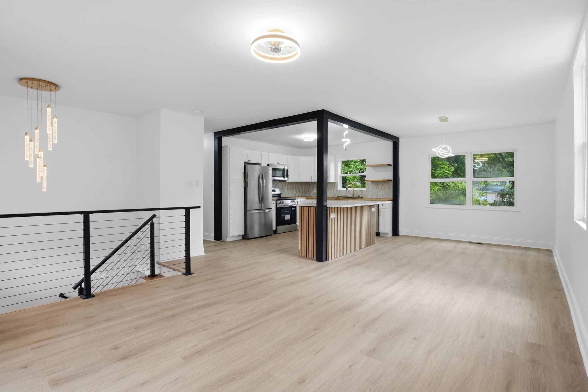 Huntsville House: 439 N Edgemont Cir NW