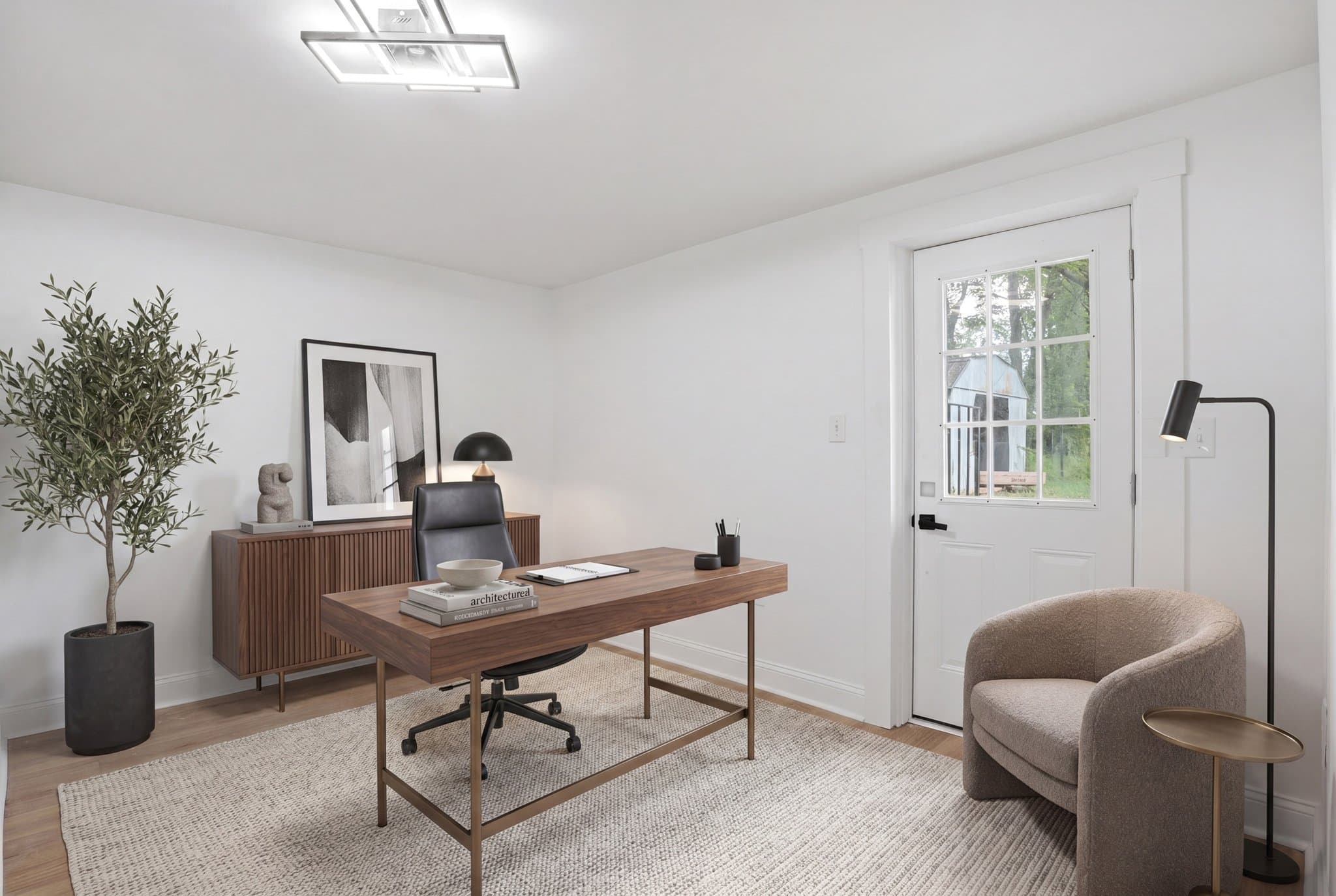 Huntsville House: 439 N Edgemont Cir NW