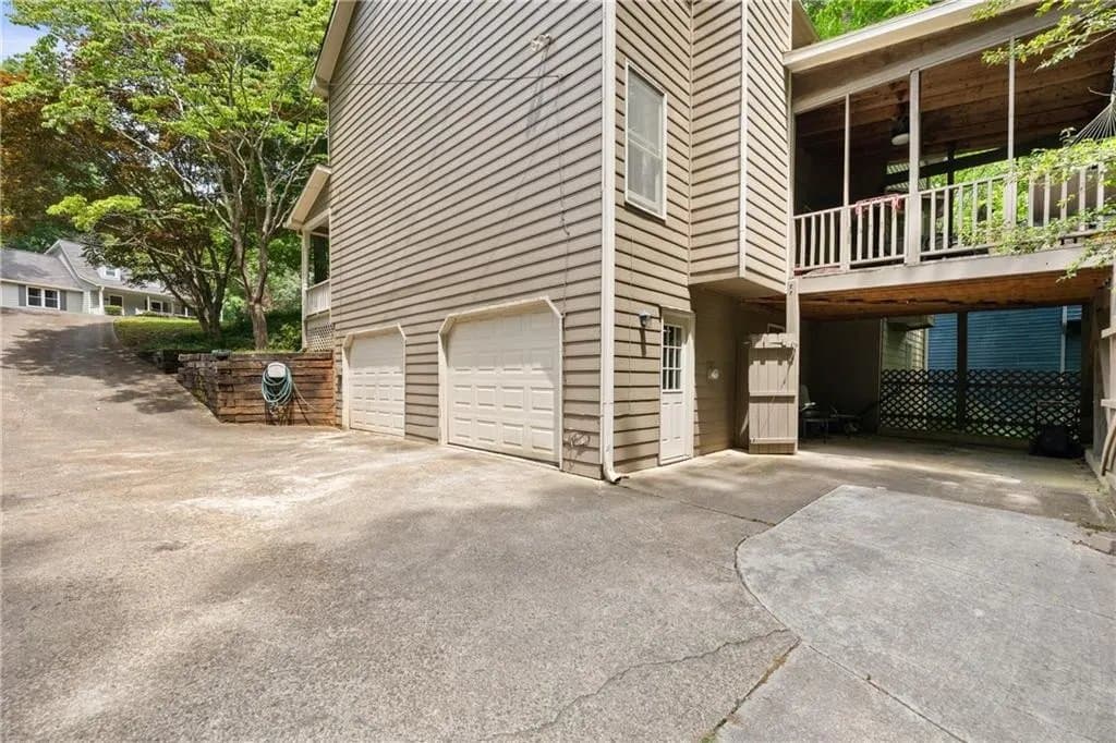 Kennesaw House: 4700 Norman Dr NW